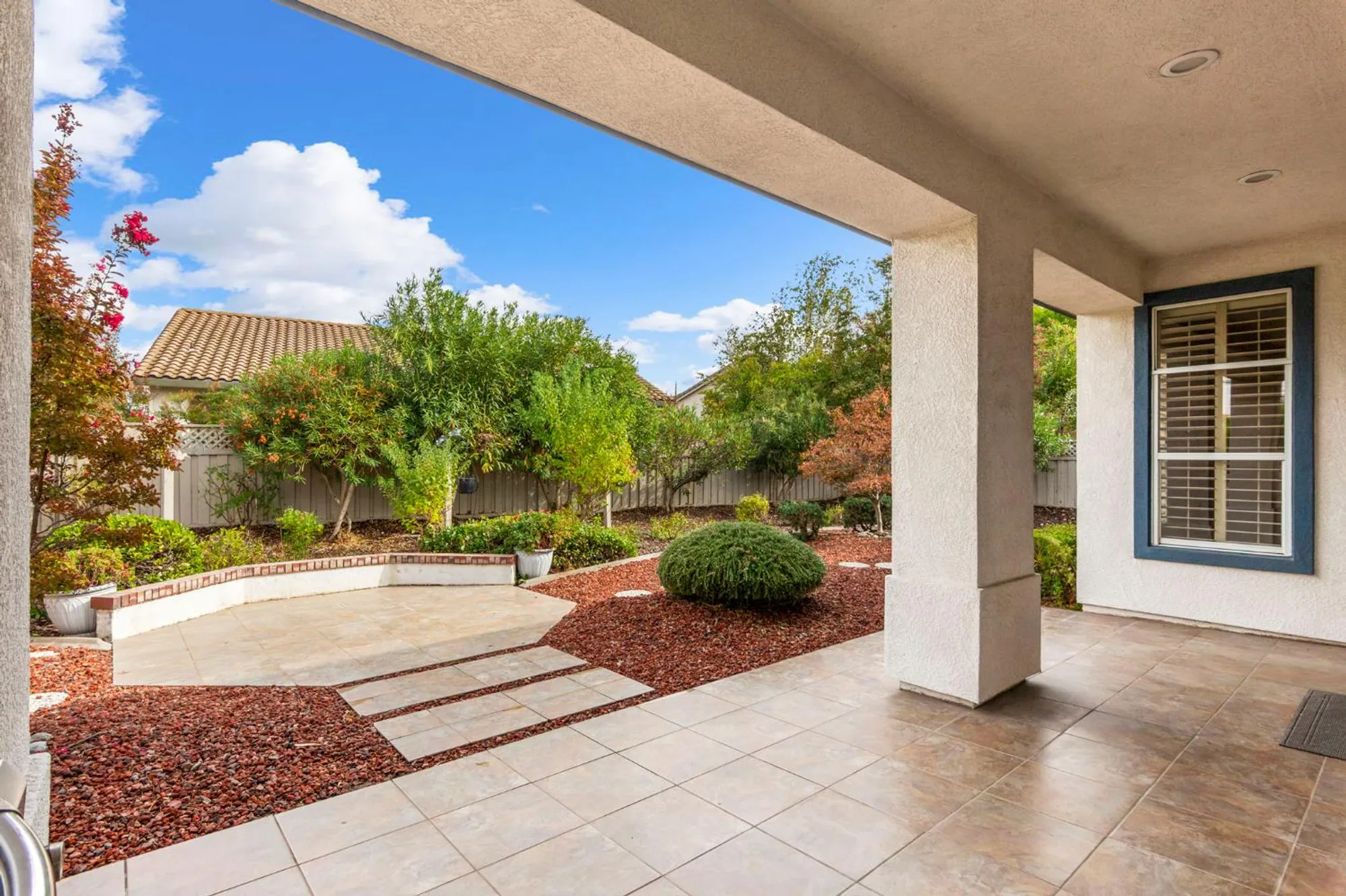 Property Slideshow image 47 of 77 | 401 barusch ct, Roseville, CA, 95747