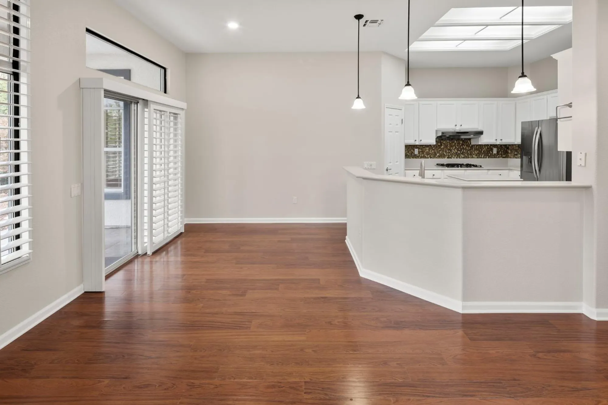 Property Slideshow image 24 of 77 | 401 barusch ct, Roseville, CA, 95747