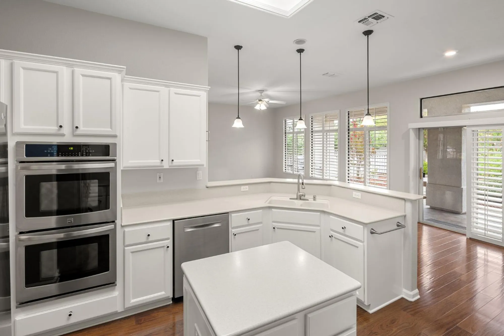 Property Slideshow image 29 of 77 | 401 barusch ct, Roseville, CA, 95747