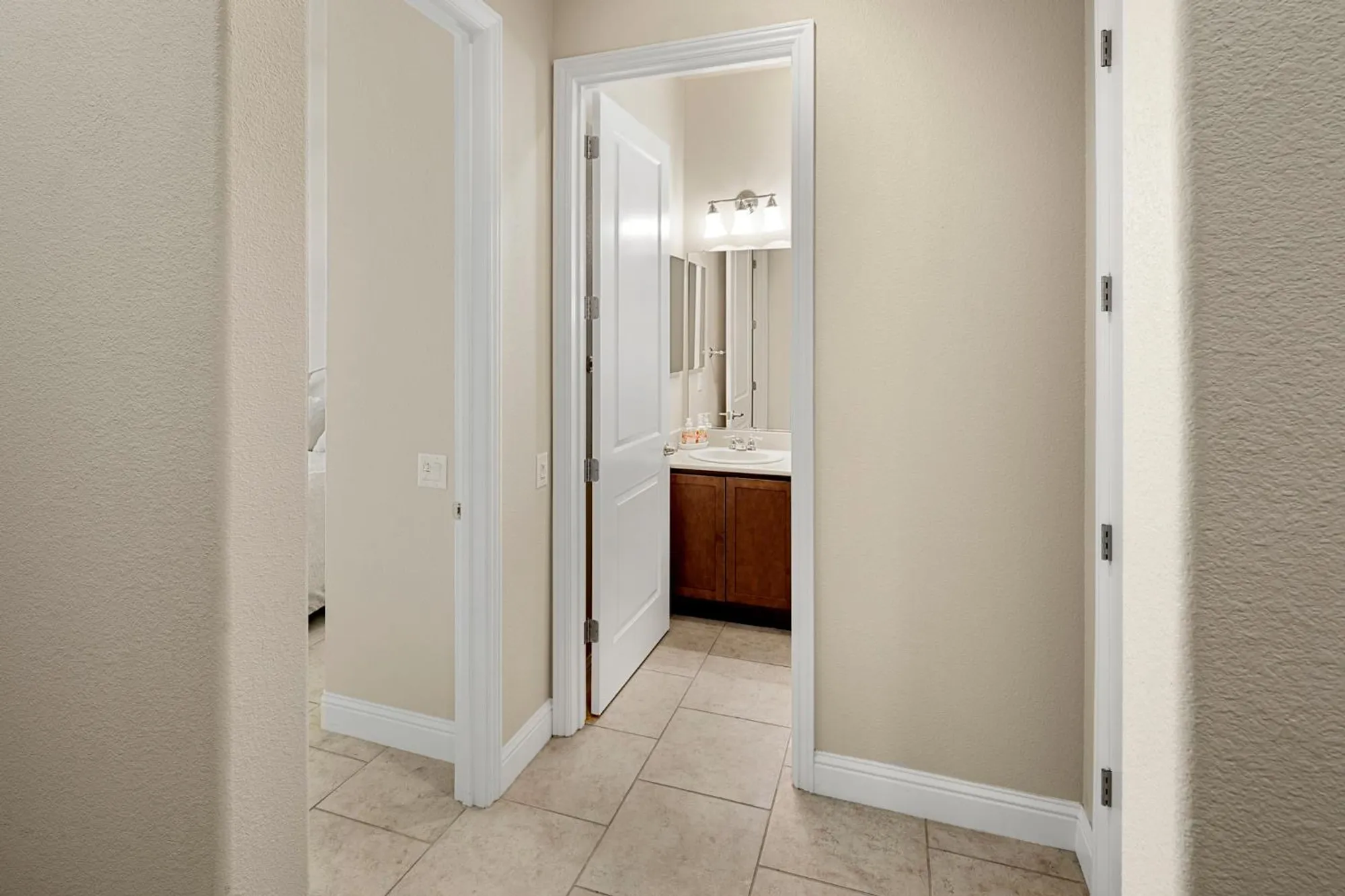 Property Slideshow image 37 of 72 | 2080 leighham dr, Roseville, CA, 95747