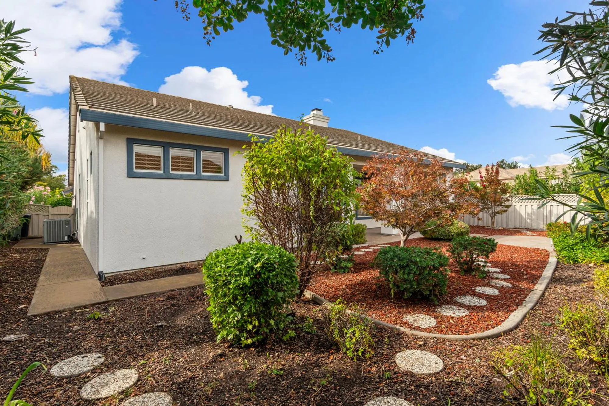 Property Slideshow image 53 of 77 | 401 barusch ct, Roseville, CA, 95747