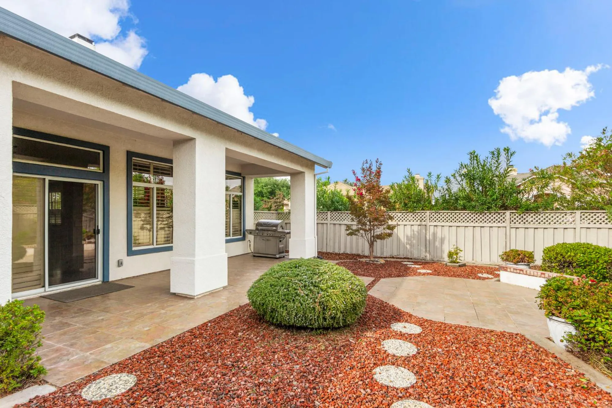 Property Slideshow image 54 of 77 | 401 barusch ct, Roseville, CA, 95747