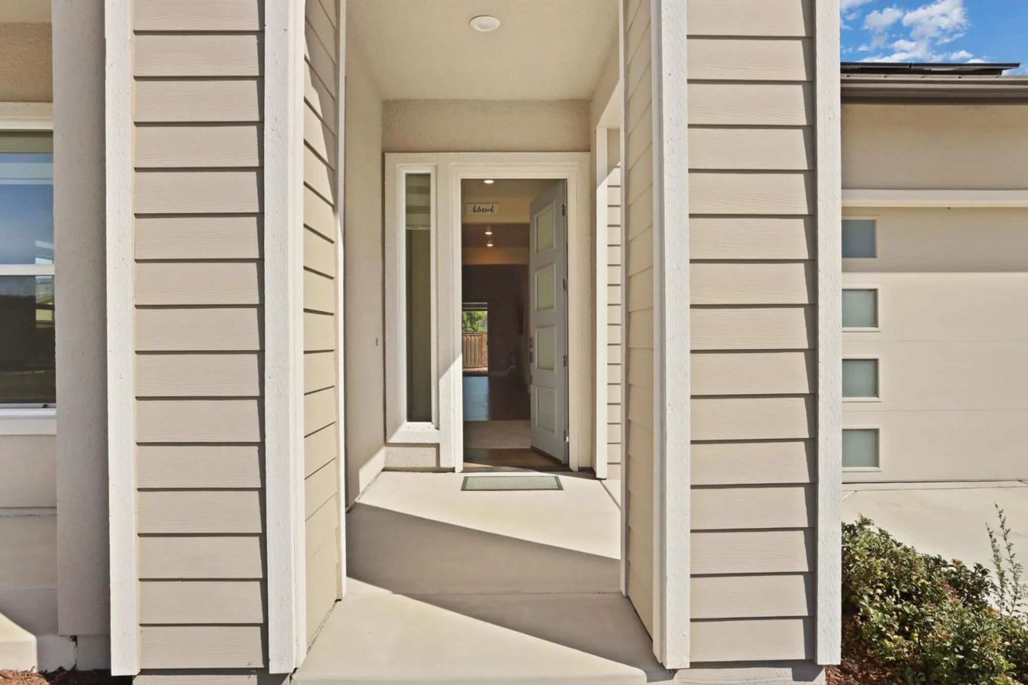 Property Slideshow image 5 of 47 | 605 victoria dr, Manteca, CA, 95336