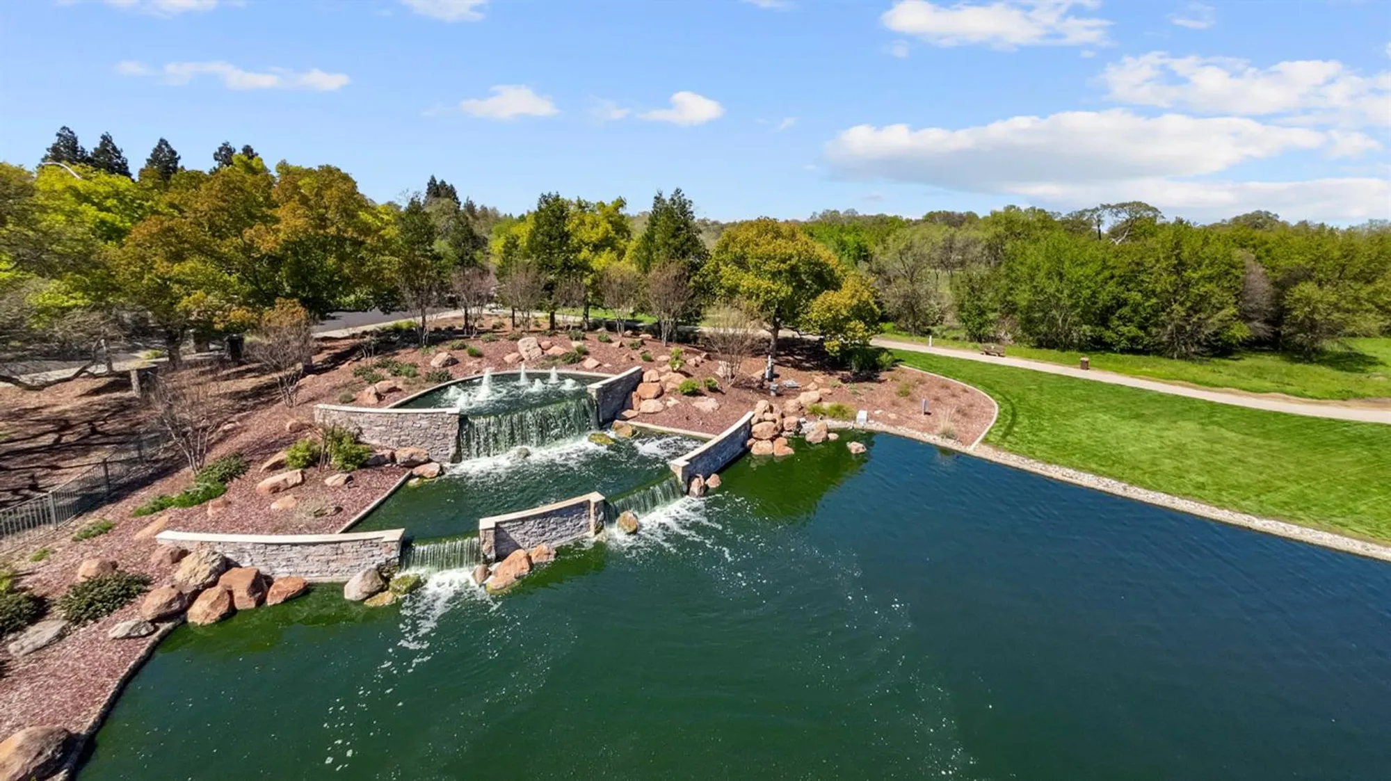 Property Slideshow image 65 of 77 | 401 barusch ct, Roseville, CA, 95747