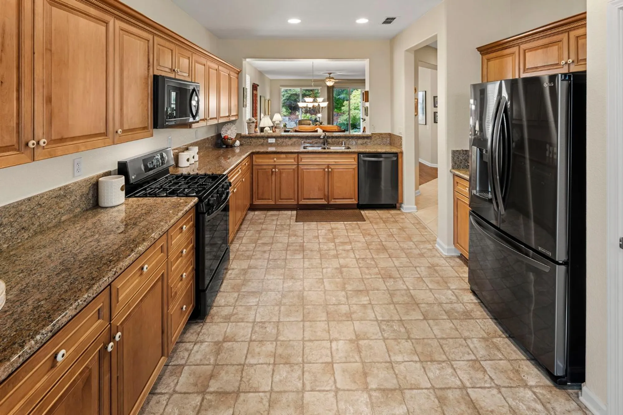 Property Slideshow image 19 of 60 | 2171 nighthawk ln, Lincoln, CA, 95648