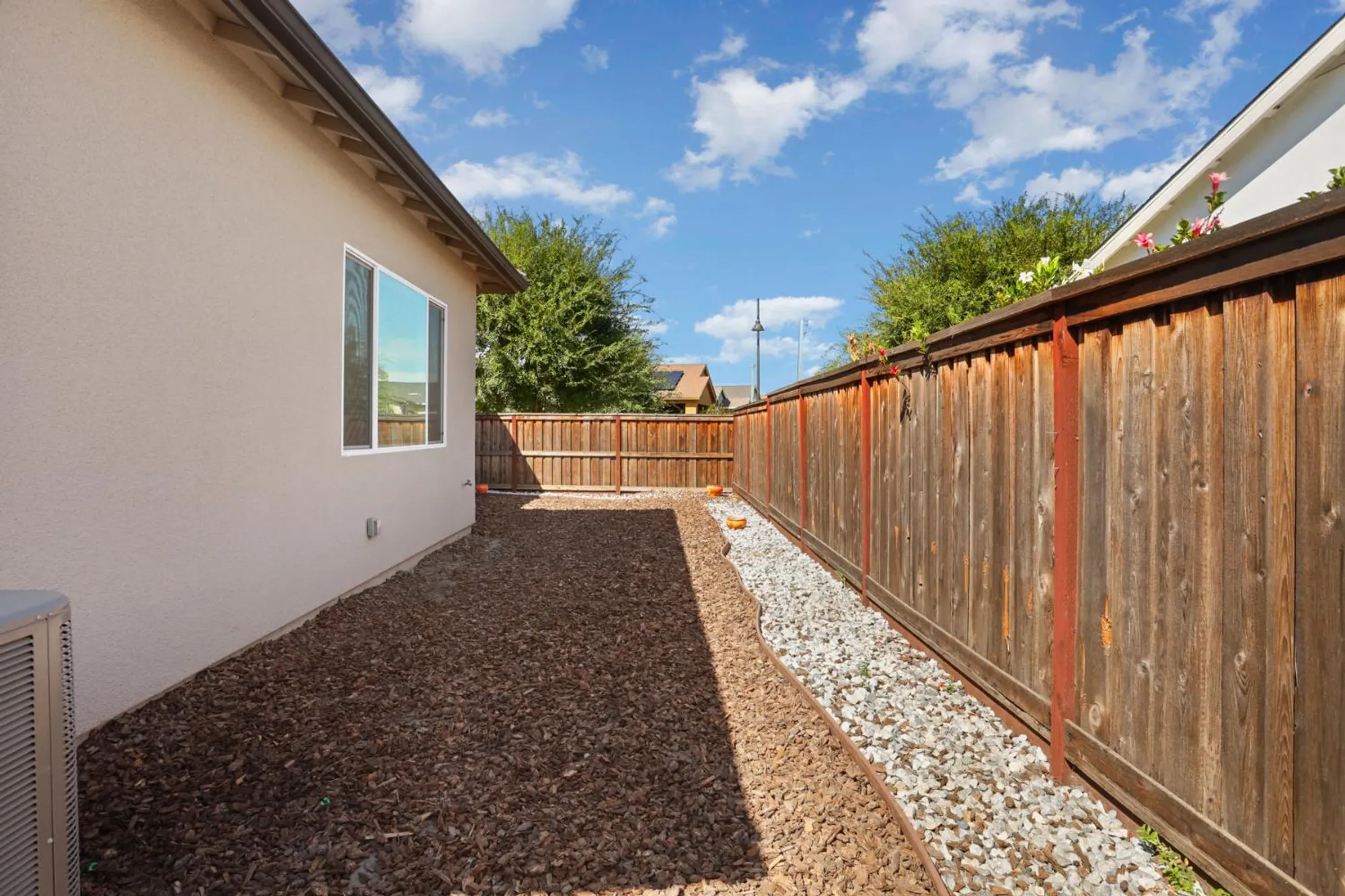 Property Slideshow image 32 of 47 | 605 victoria dr, Manteca, CA, 95336