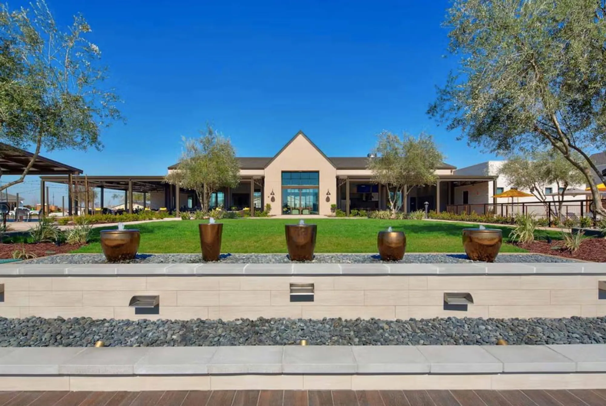 Property Slideshow image 41 of 47 | 605 victoria dr, Manteca, CA, 95336