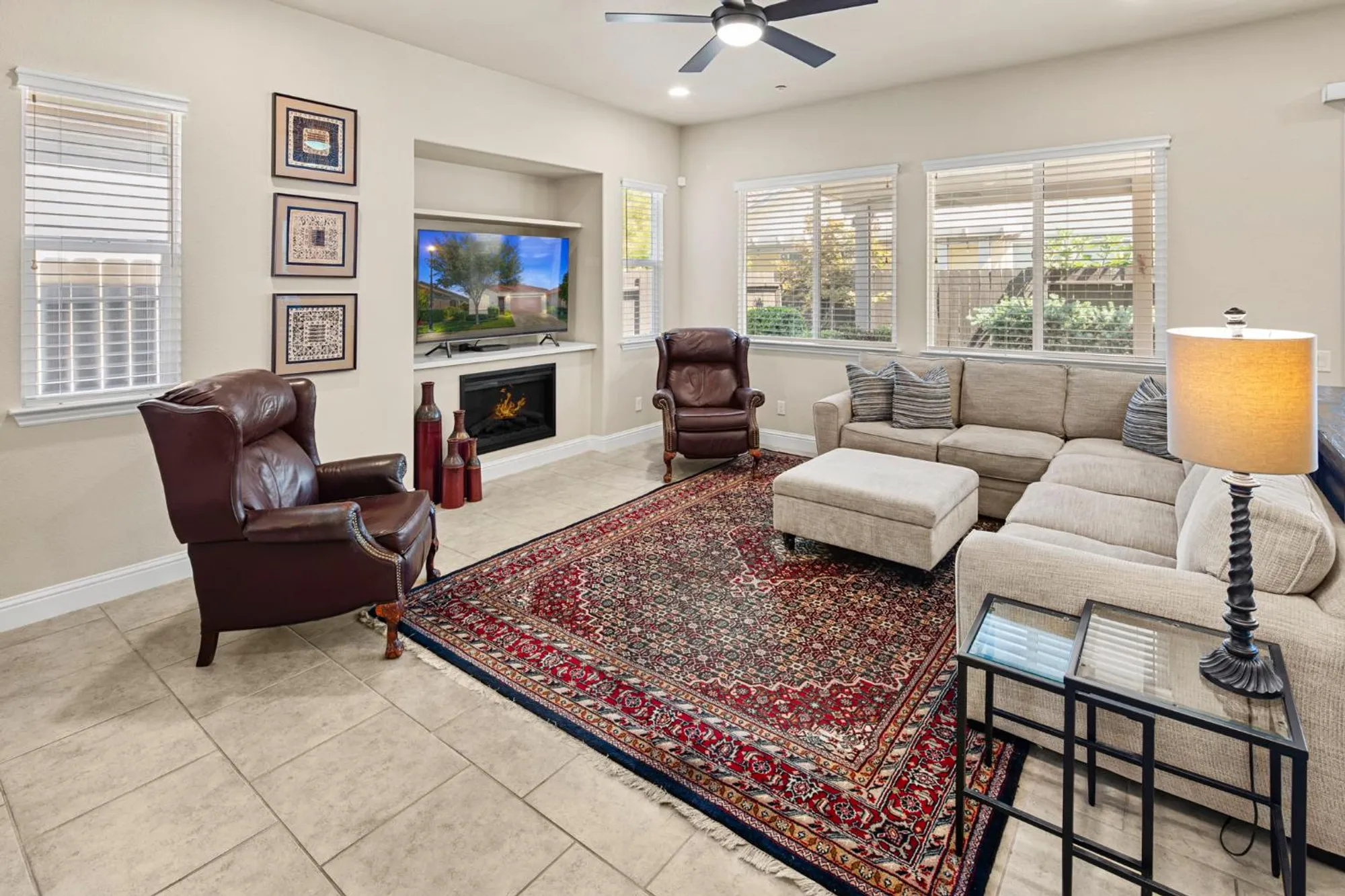Property Slideshow image 12 of 72 | 2080 leighham dr, Roseville, CA, 95747
