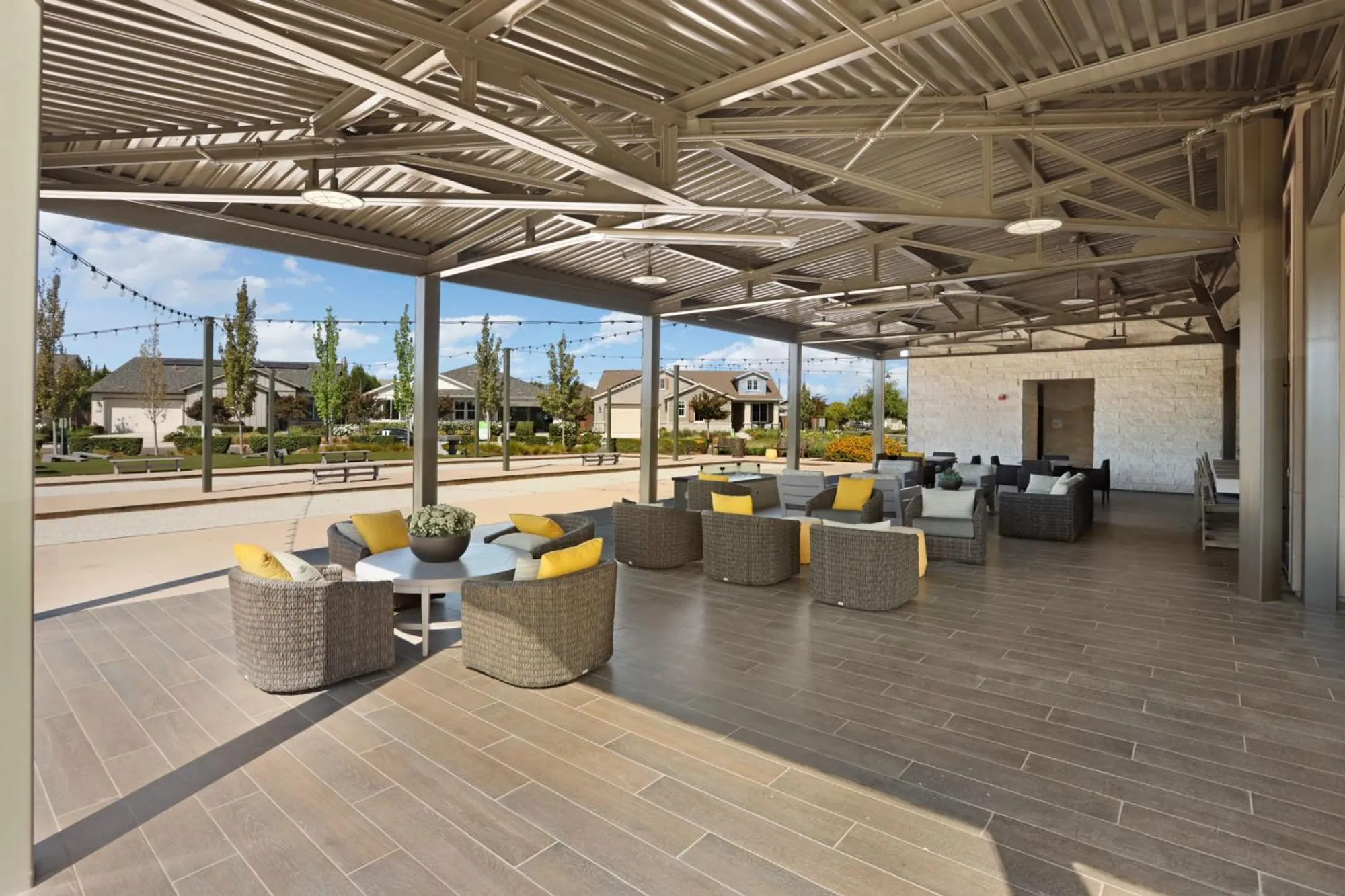 Property Slideshow image 35 of 47 | 605 victoria dr, Manteca, CA, 95336