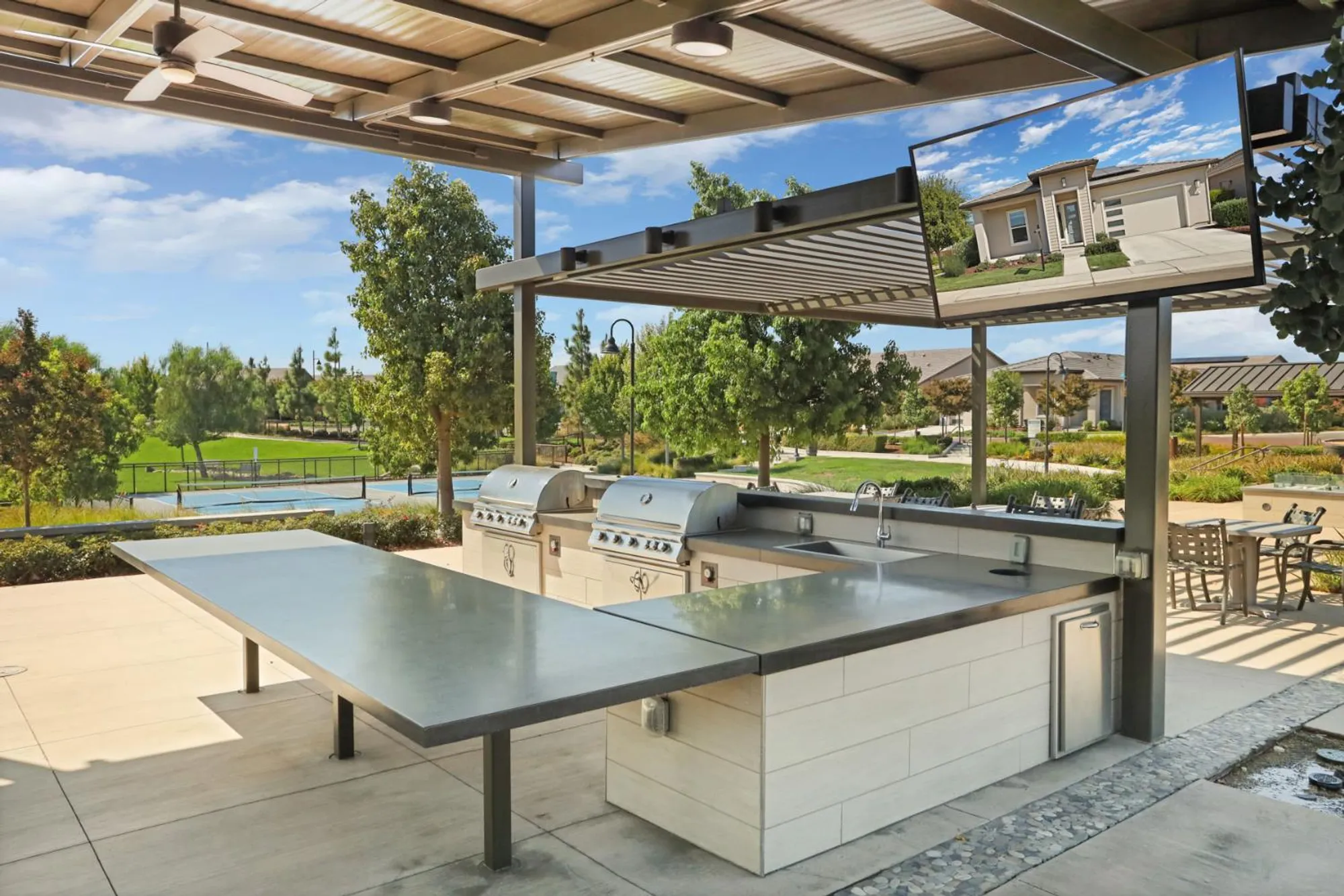 Property Slideshow image 34 of 47 | 605 victoria dr, Manteca, CA, 95336