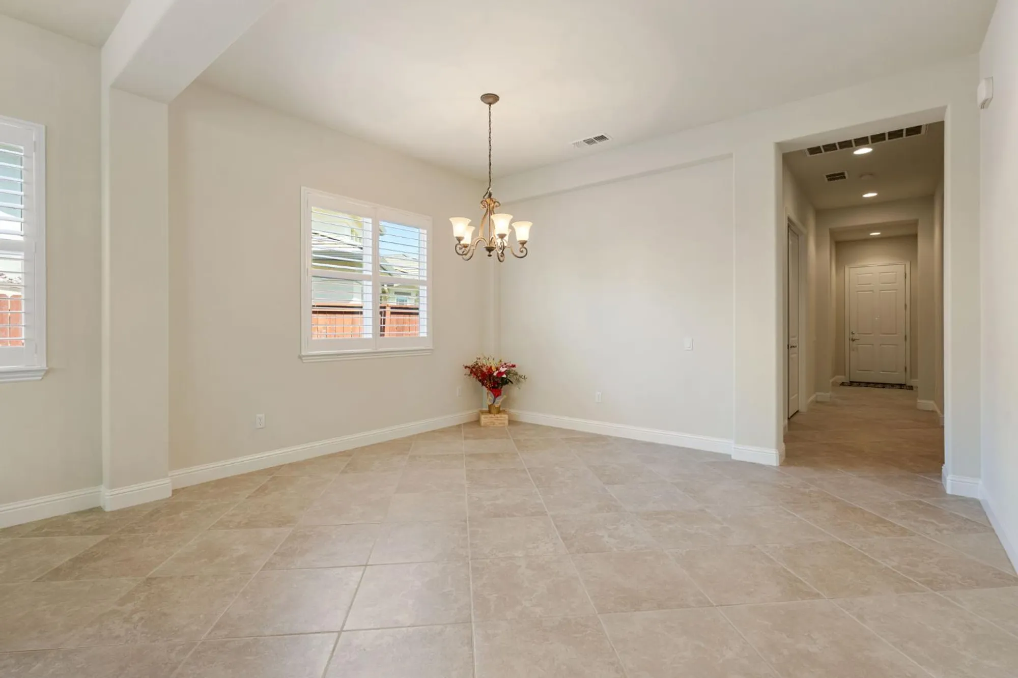 Property Slideshow image 9 of 56 | 2040 land end loop, Roseville, CA, 95747