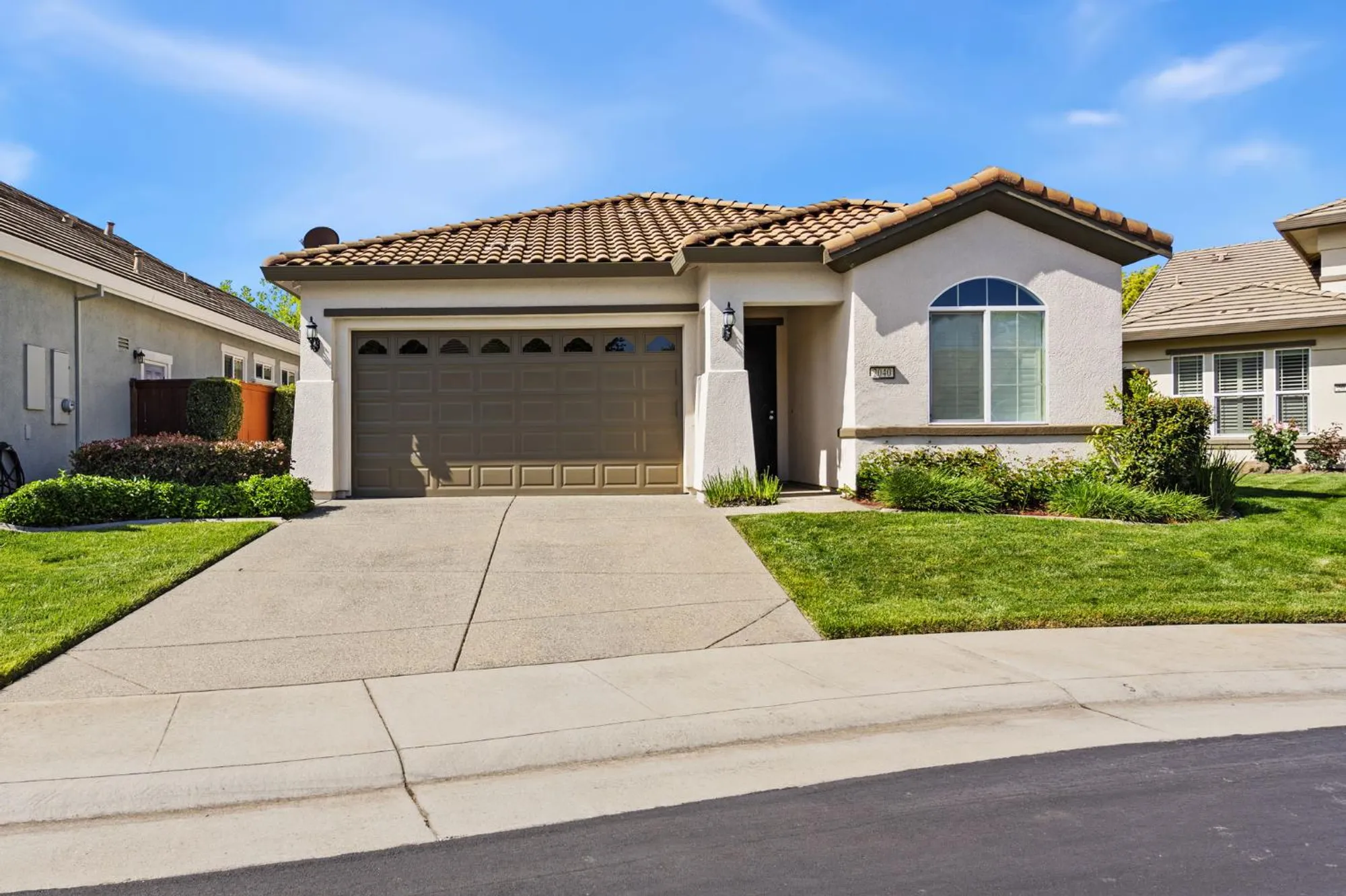 Property Slideshow image 1 of 56 | 2040 land end loop, Roseville, CA, 95747