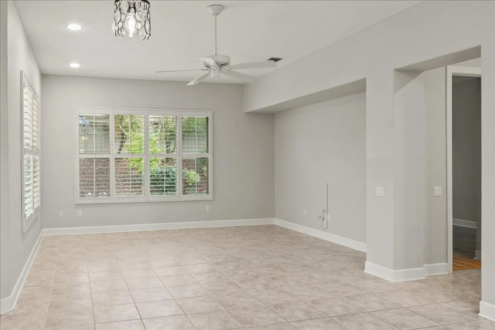 Property Slideshow image 11 of 48 | 1509 dapple dawn ln, Lincoln, CA, 95648