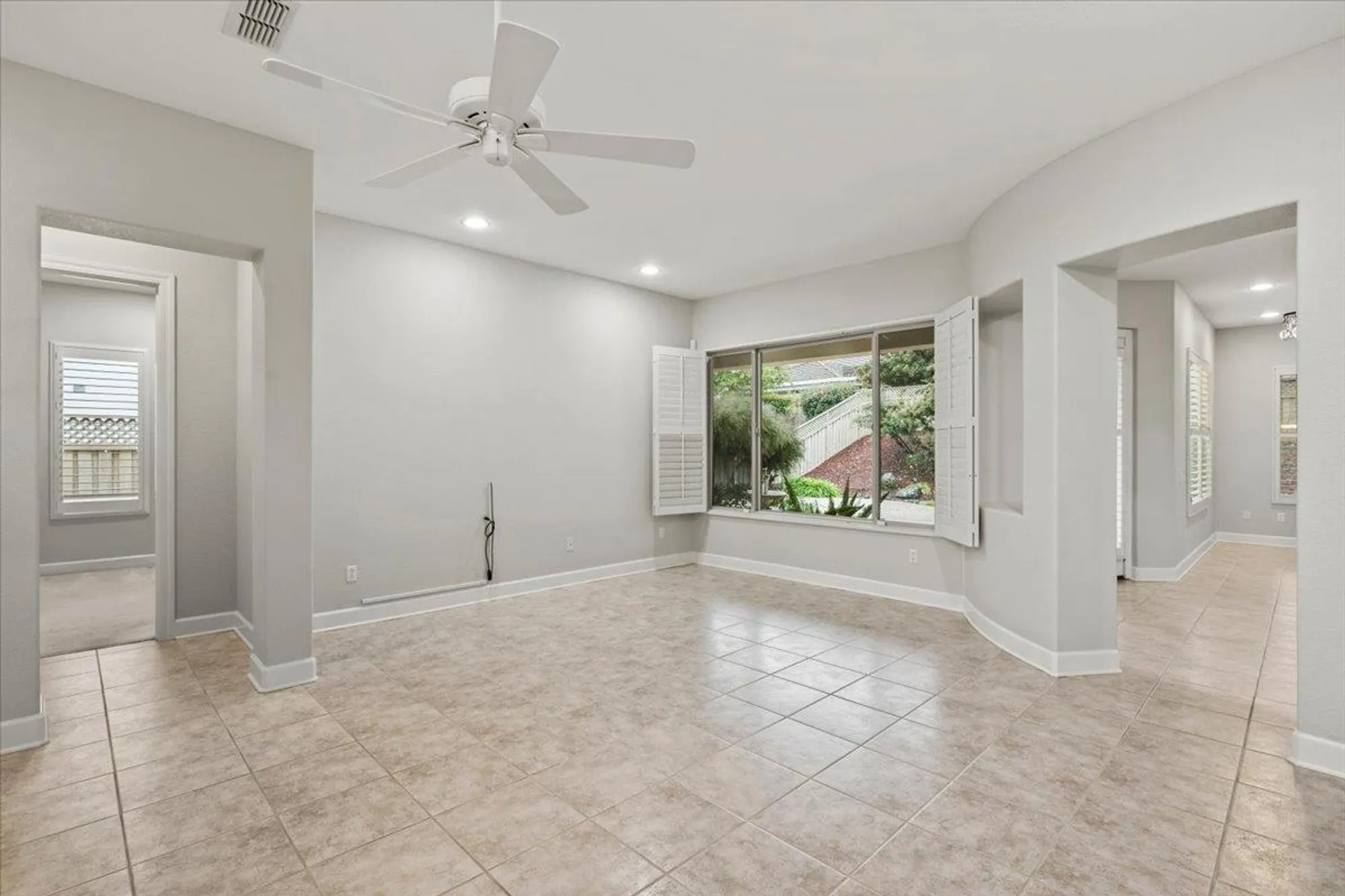 Property Slideshow image 7 of 48 | 1509 dapple dawn ln, Lincoln, CA, 95648