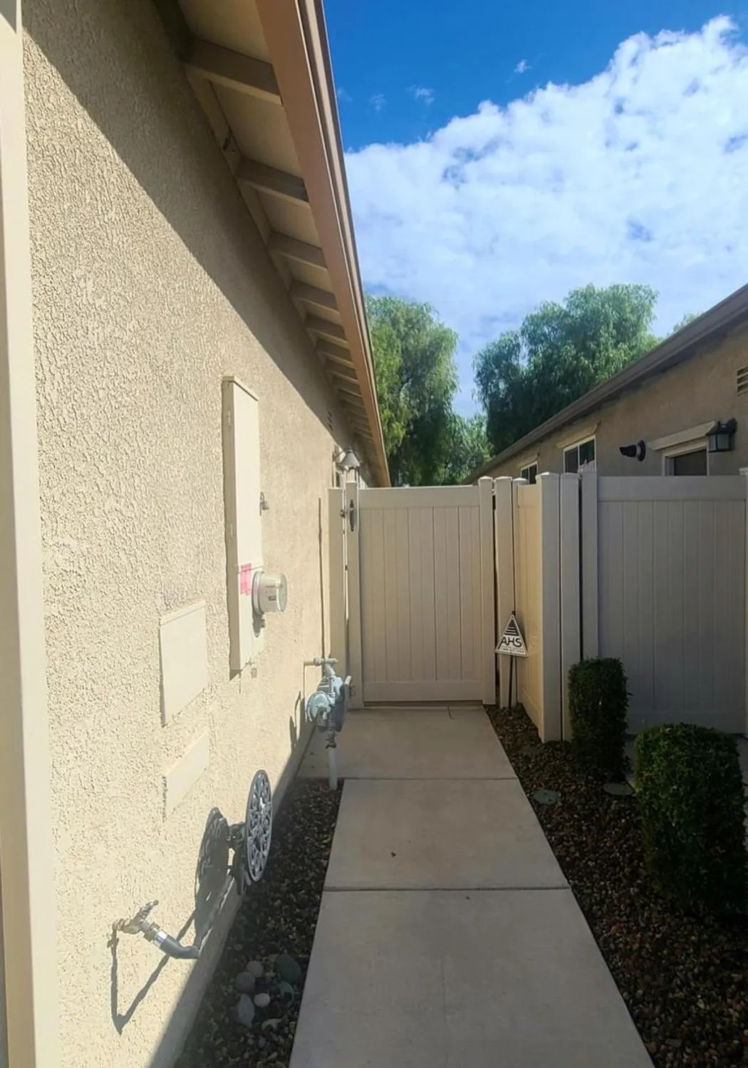 Property Slideshow image 30 of 43 | 2628 glen echo ln, Manteca, CA, 95336