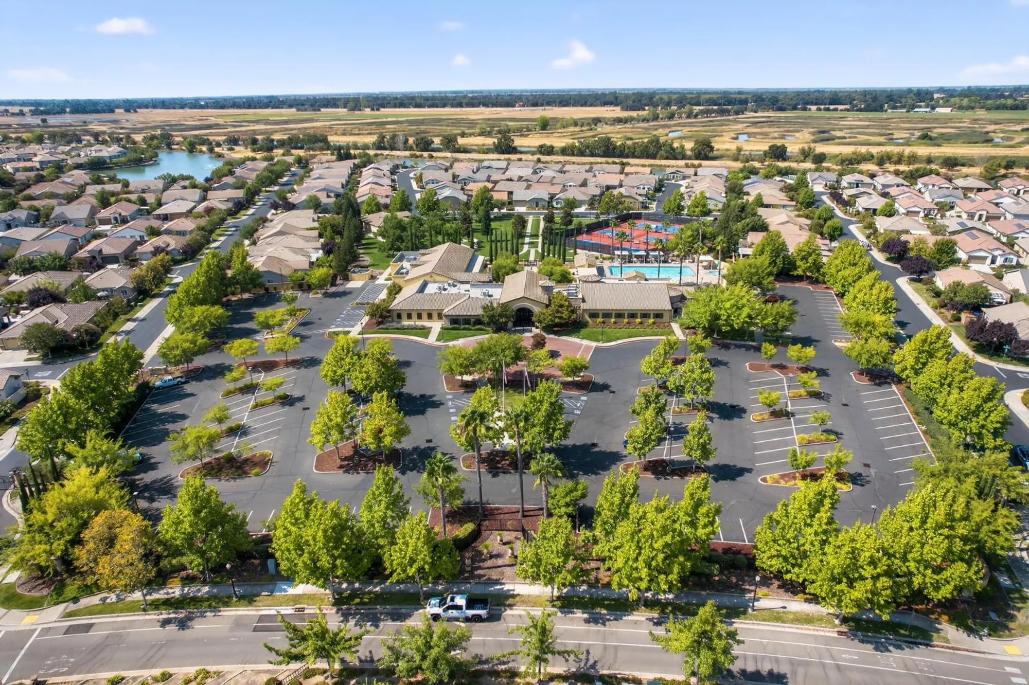 Property Slideshow image 58 of 64 | 3948 hovnanian dr, Sacramento, CA, 95834