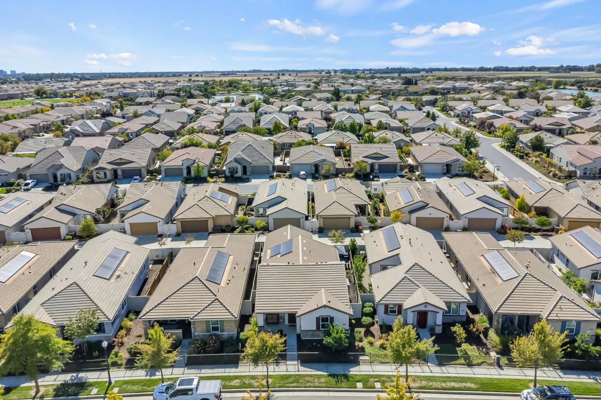 Property Slideshow image 39 of 64 | 3948 hovnanian dr, Sacramento, CA, 95834