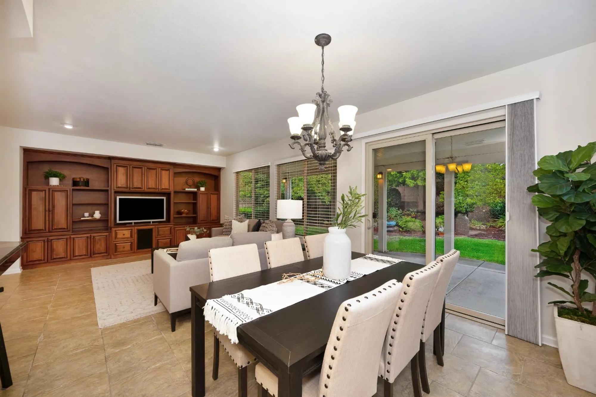 Property Slideshow image 14 of 40 | 1910 starview ln, Lincoln, CA, 95648