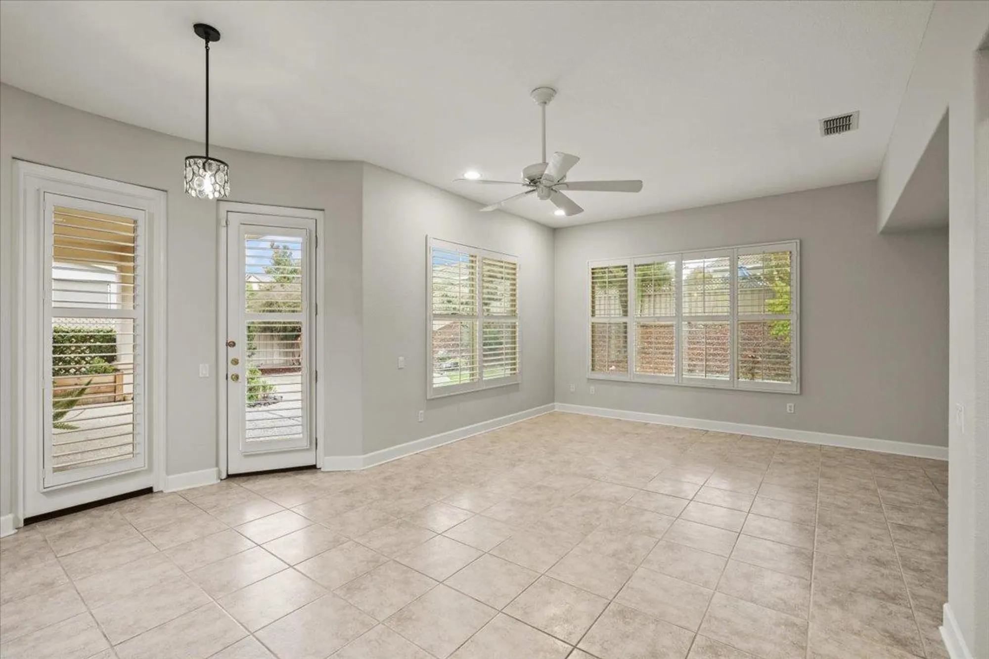 Property Slideshow image 12 of 48 | 1509 dapple dawn ln, Lincoln, CA, 95648