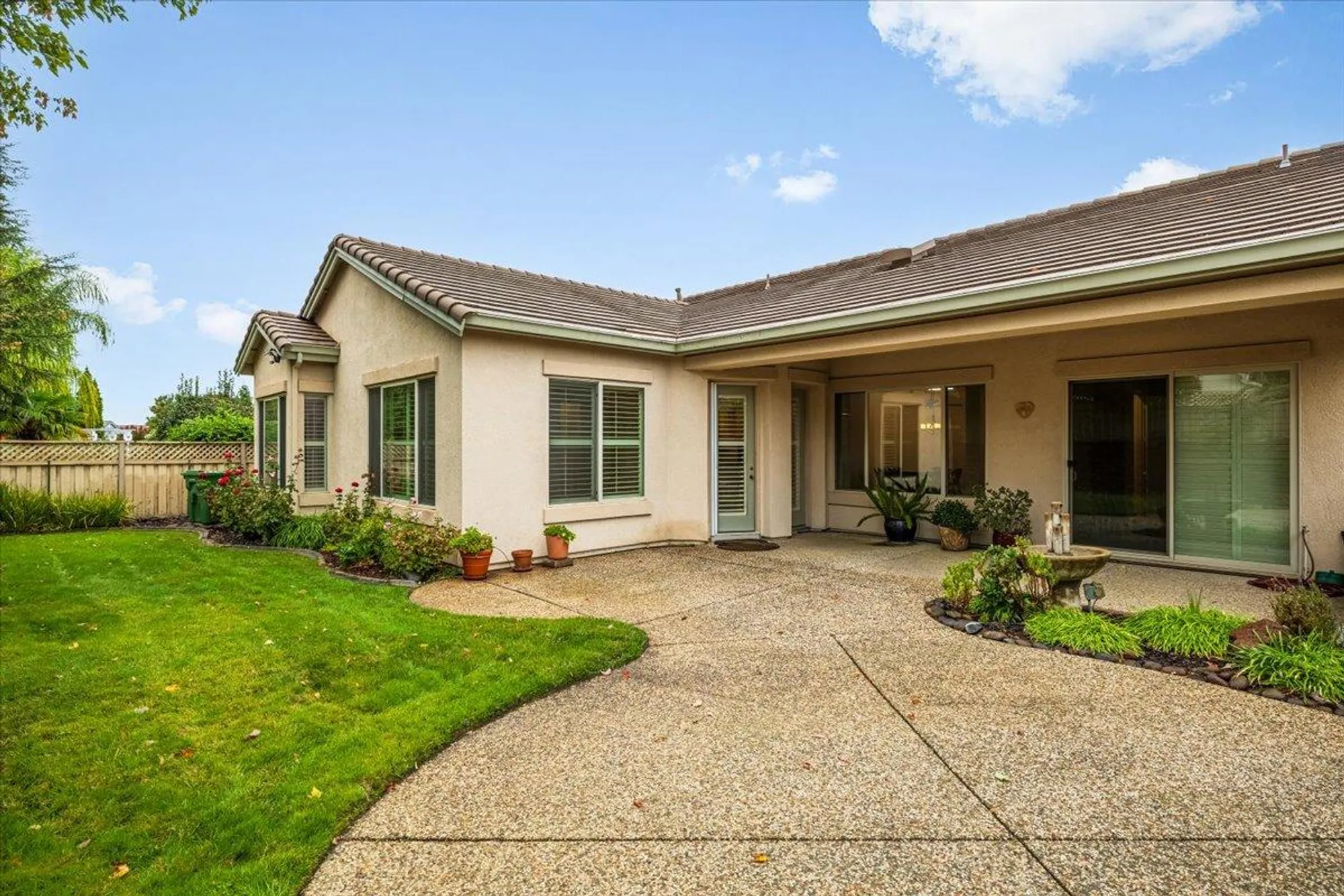 Property Slideshow image 21 of 48 | 1509 dapple dawn ln, Lincoln, CA, 95648