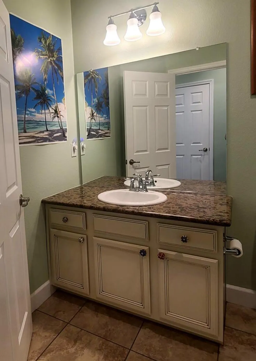 Property Slideshow image 20 of 43 | 2628 glen echo ln, Manteca, CA, 95336