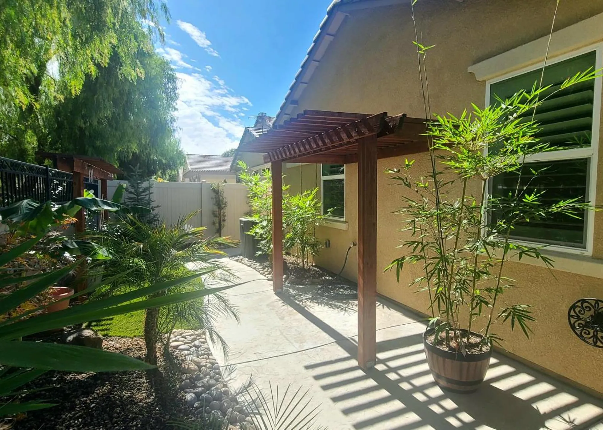 Property Slideshow image 27 of 43 | 2628 glen echo ln, Manteca, CA, 95336