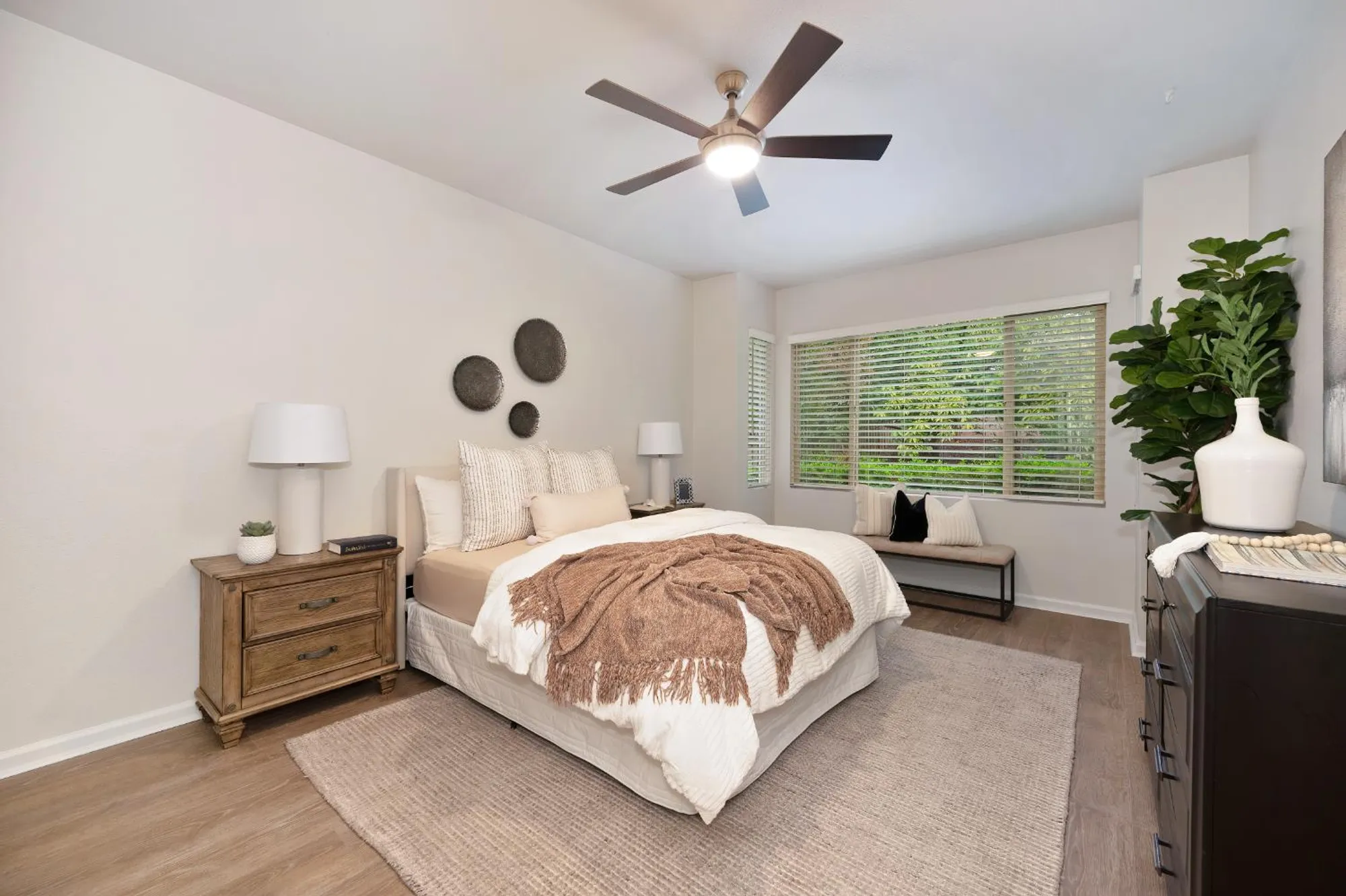 Property Slideshow image 19 of 40 | 1910 starview ln, Lincoln, CA, 95648