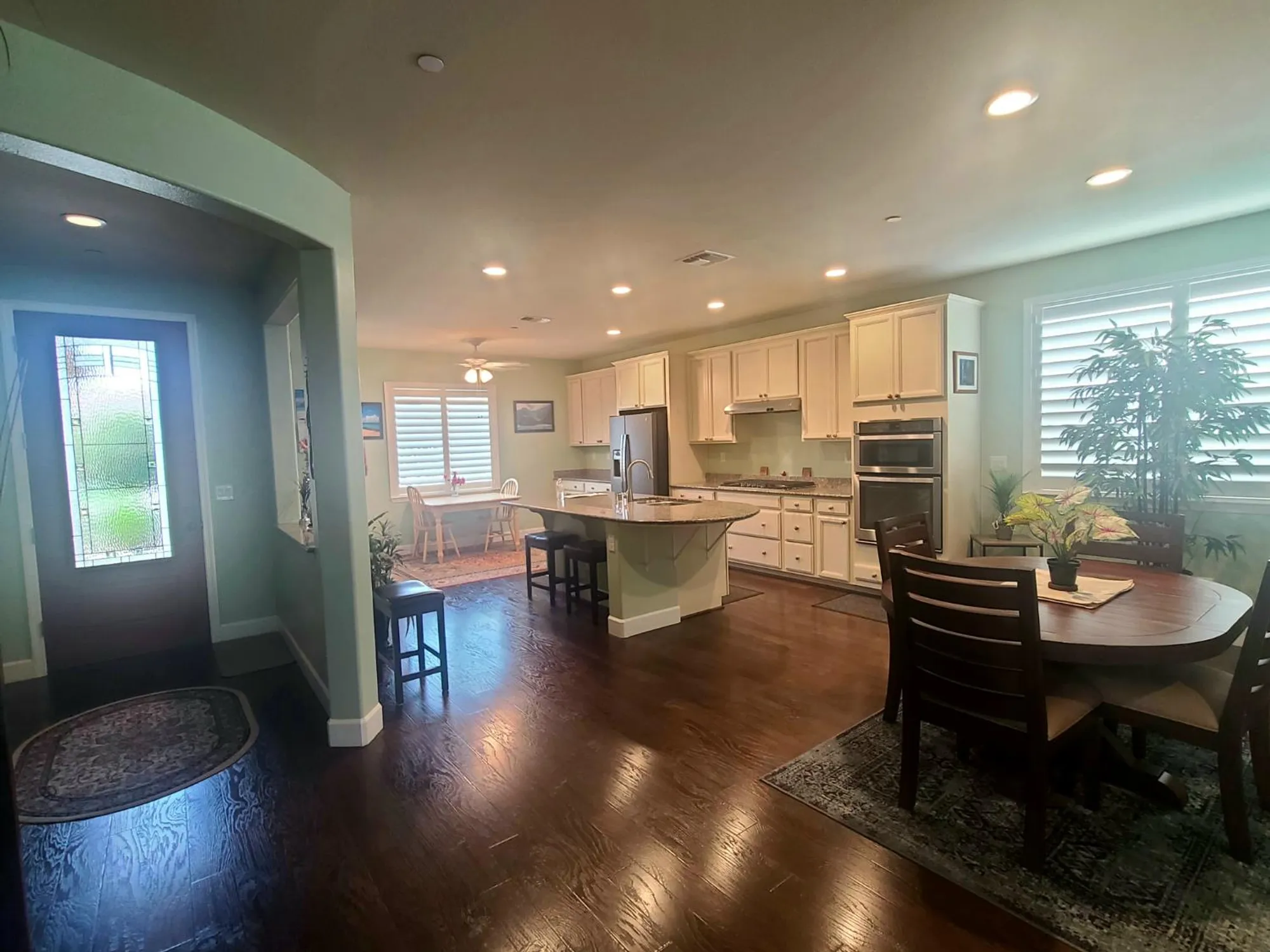 Property Slideshow image 8 of 43 | 2628 glen echo ln, Manteca, CA, 95336