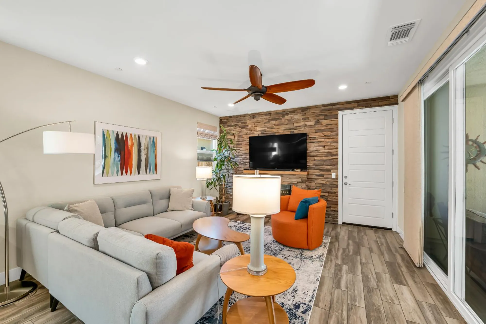 Property Slideshow image 12 of 64 | 3948 hovnanian dr, Sacramento, CA, 95834