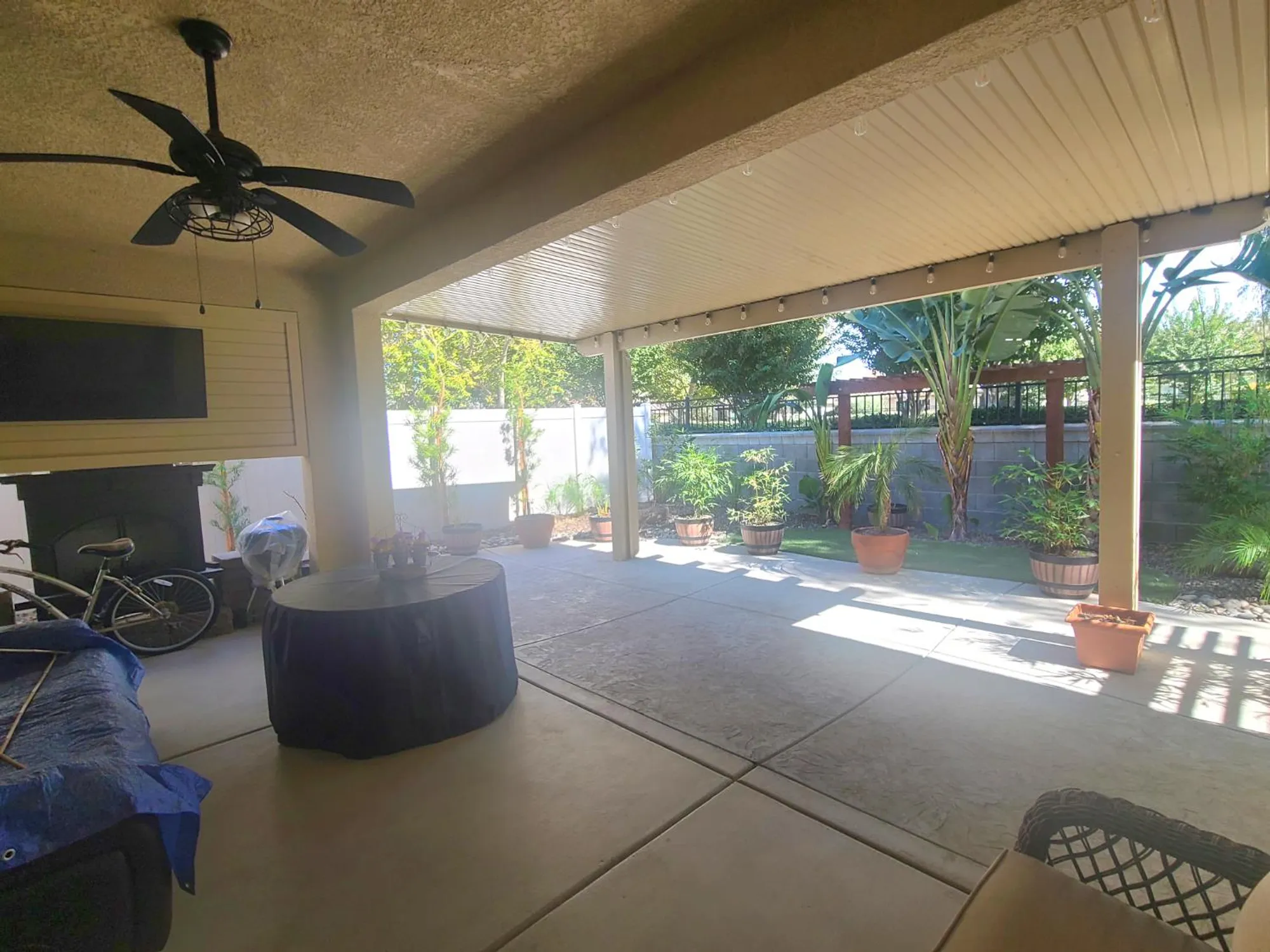 Property Slideshow image 23 of 43 | 2628 glen echo ln, Manteca, CA, 95336