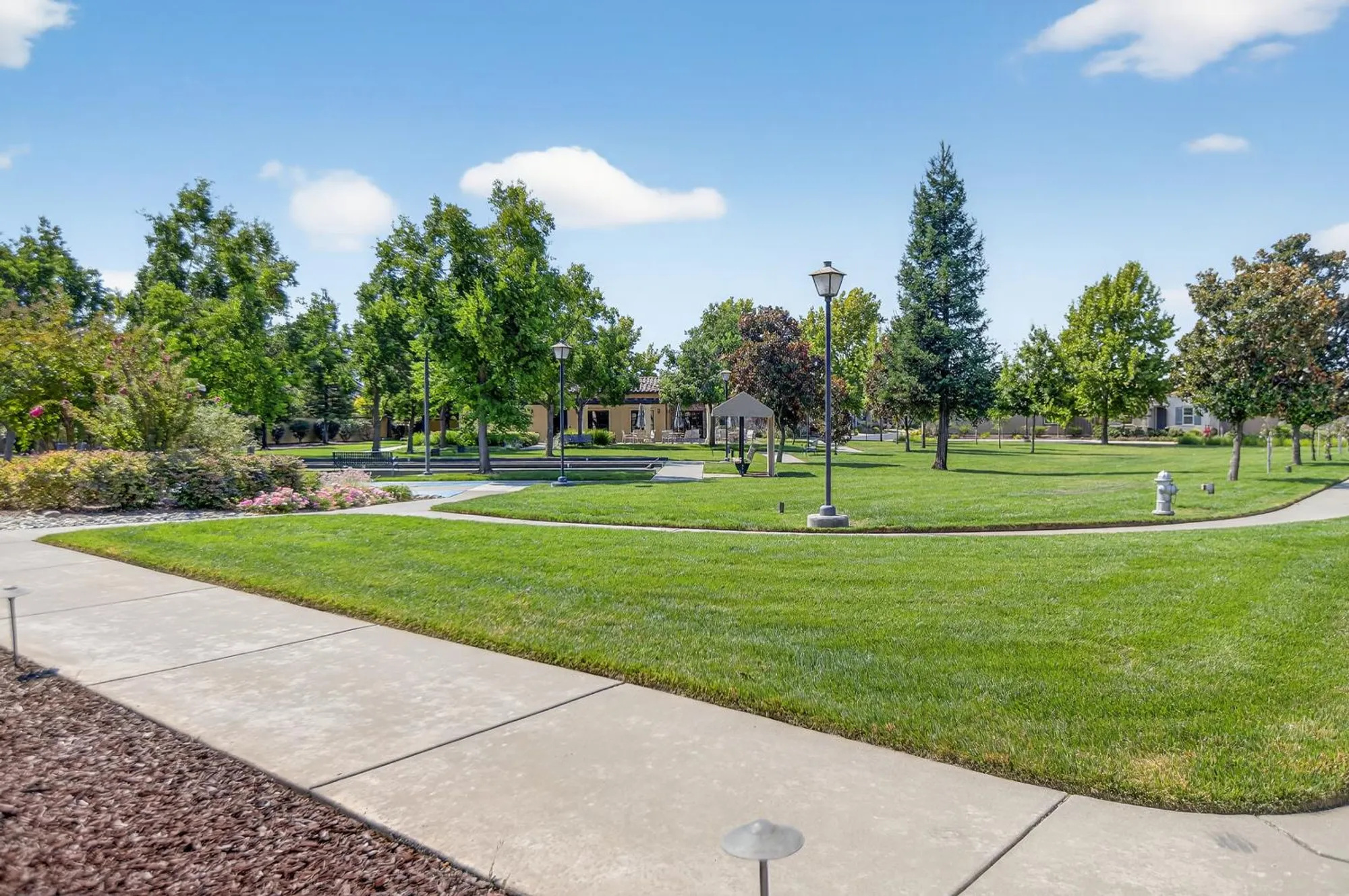 Property Slideshow image 54 of 64 | 3948 hovnanian dr, Sacramento, CA, 95834