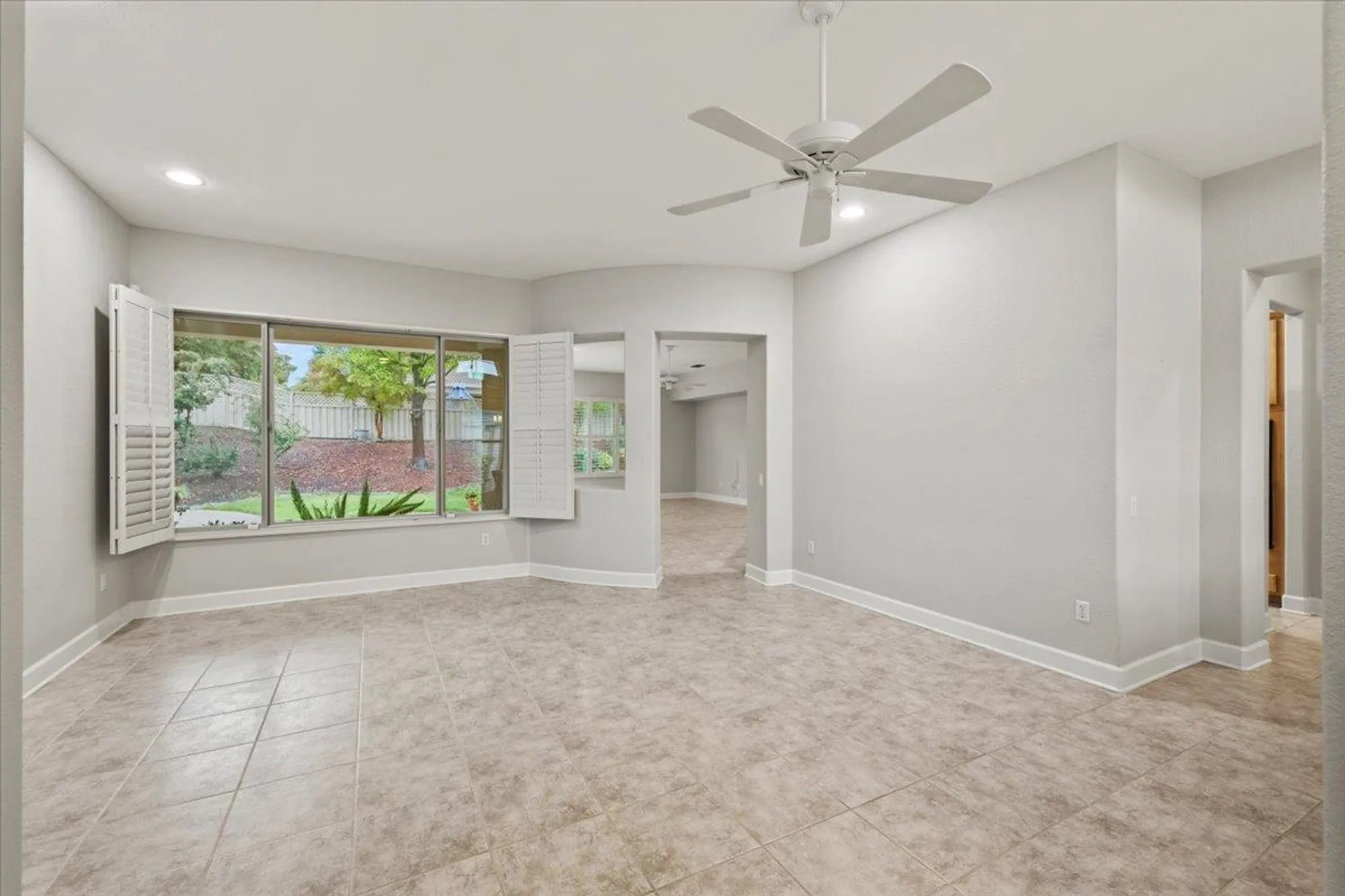 Property Slideshow image 6 of 48 | 1509 dapple dawn ln, Lincoln, CA, 95648