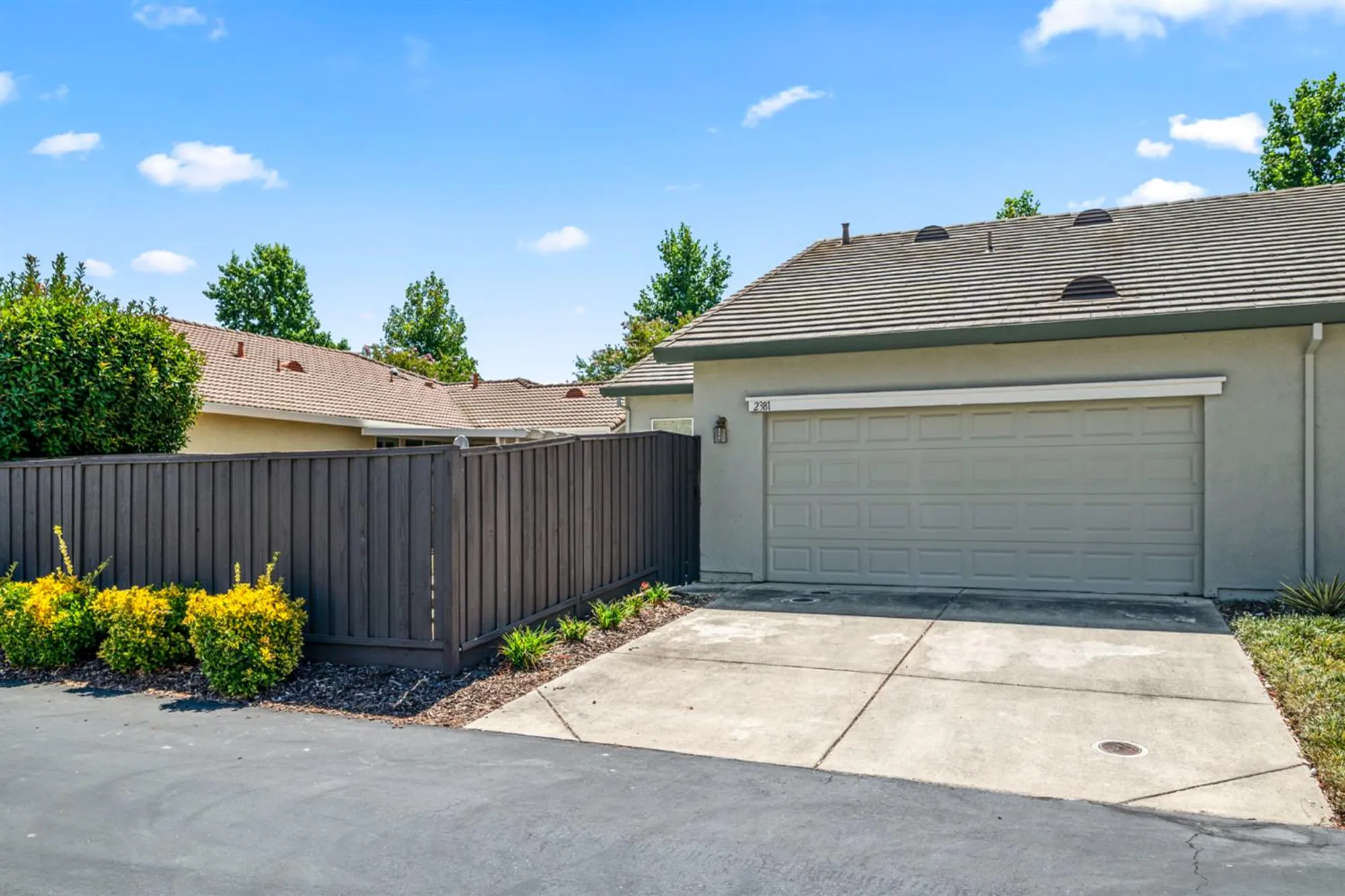 Property Slideshow image 24 of 33 | 2381 rose arbor dr, Sacramento, CA, 95835
