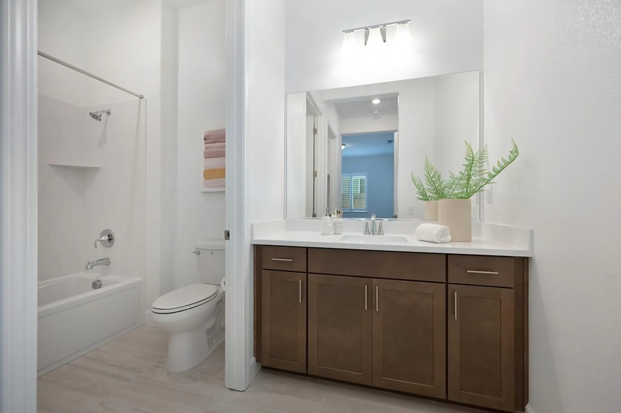 Property Slideshow image 32 of 80 | 8341 evans tree dr, Roseville, CA, 95747