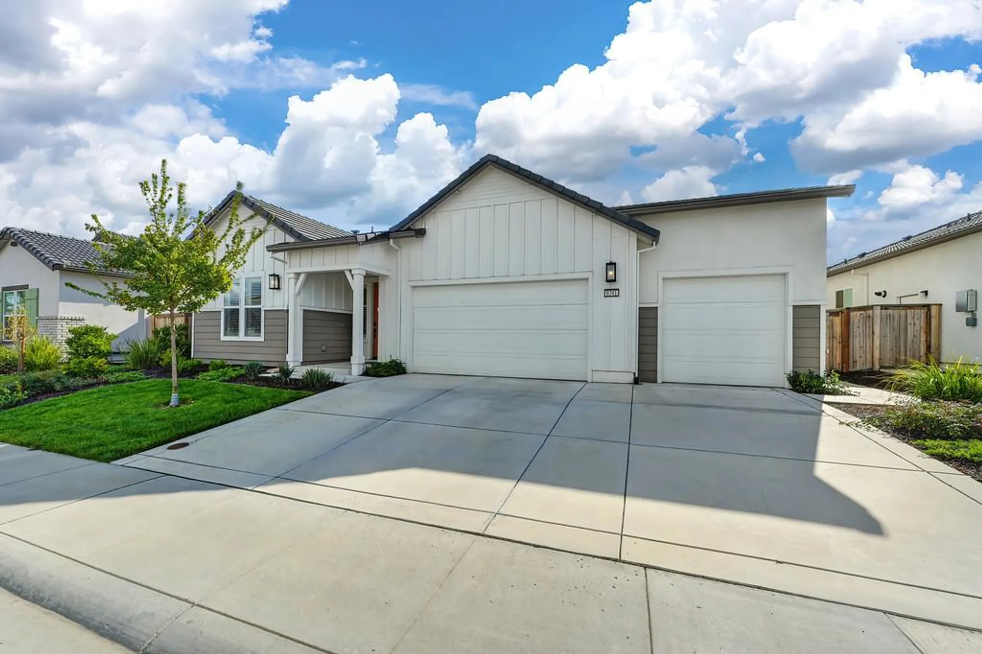 Property Slideshow image 4 of 80 | 8341 evans tree dr, Roseville, CA, 95747