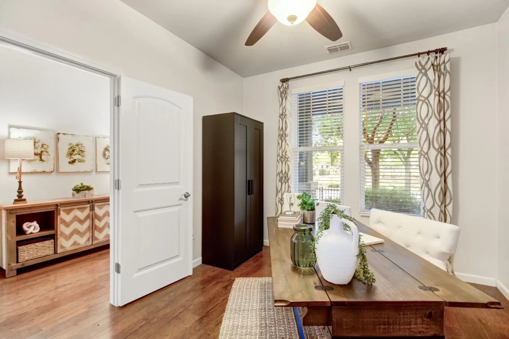 Property Slideshow image 4 of 36 | 4187 hovnanian dr, Sacramento, CA, 95834