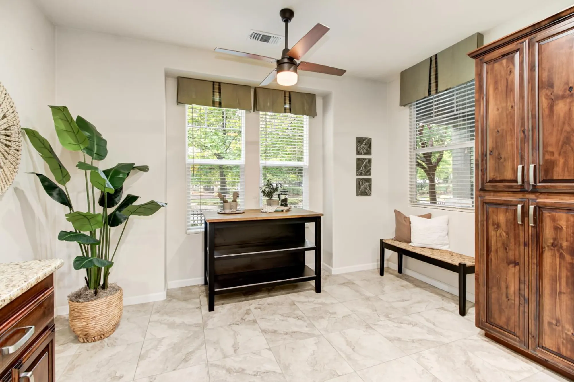 Property Slideshow image 15 of 36 | 4187 hovnanian dr, Sacramento, CA, 95834