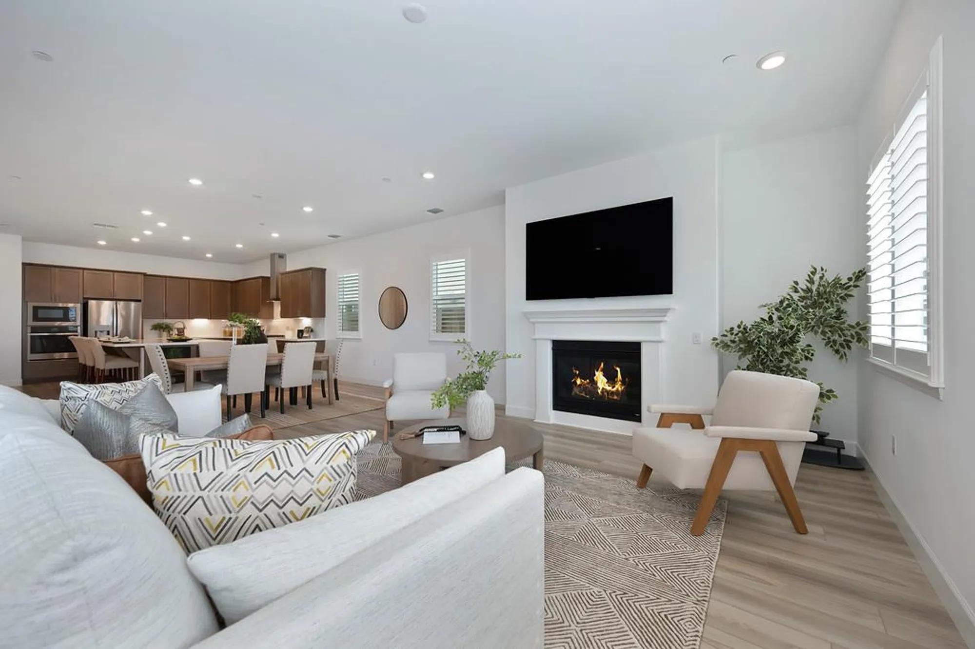 Property Slideshow image 25 of 80 | 8341 evans tree dr, Roseville, CA, 95747