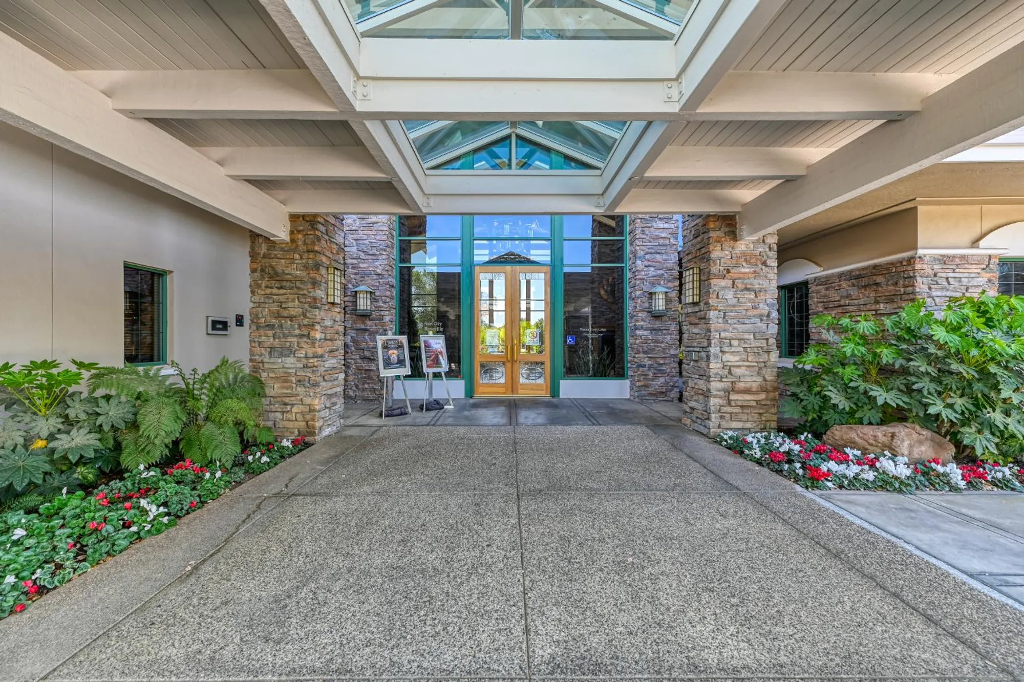 Property Slideshow image 29 of 48 | 7397 apple hollow loop, Roseville, CA, 95747