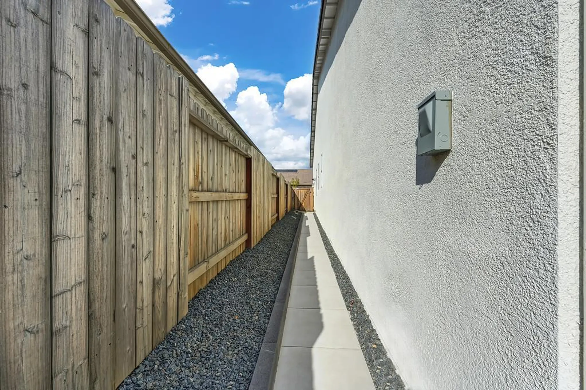 Property Slideshow image 48 of 80 | 8341 evans tree dr, Roseville, CA, 95747