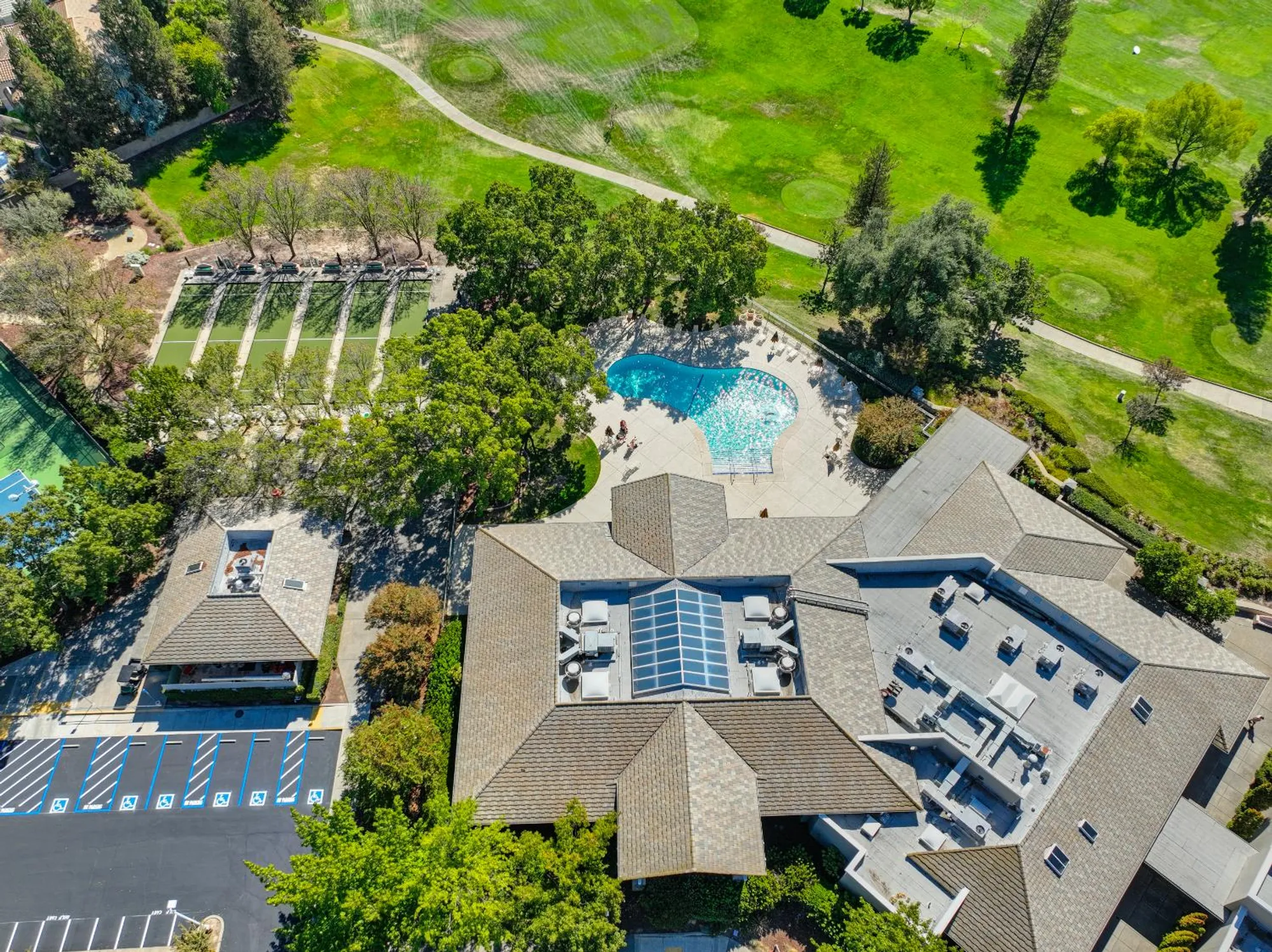 Property Slideshow image 23 of 48 | 7397 apple hollow loop, Roseville, CA, 95747