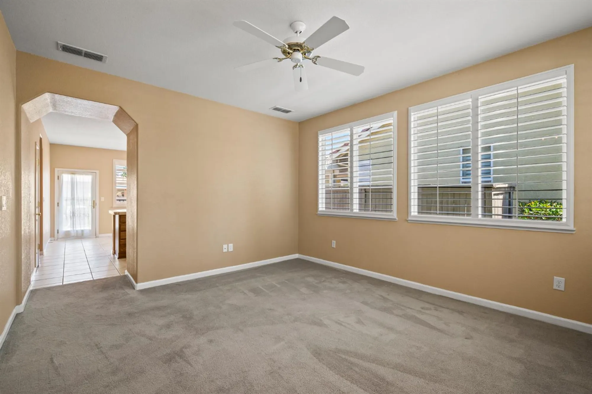 Property Slideshow image 7 of 33 | 2381 rose arbor dr, Sacramento, CA, 95835