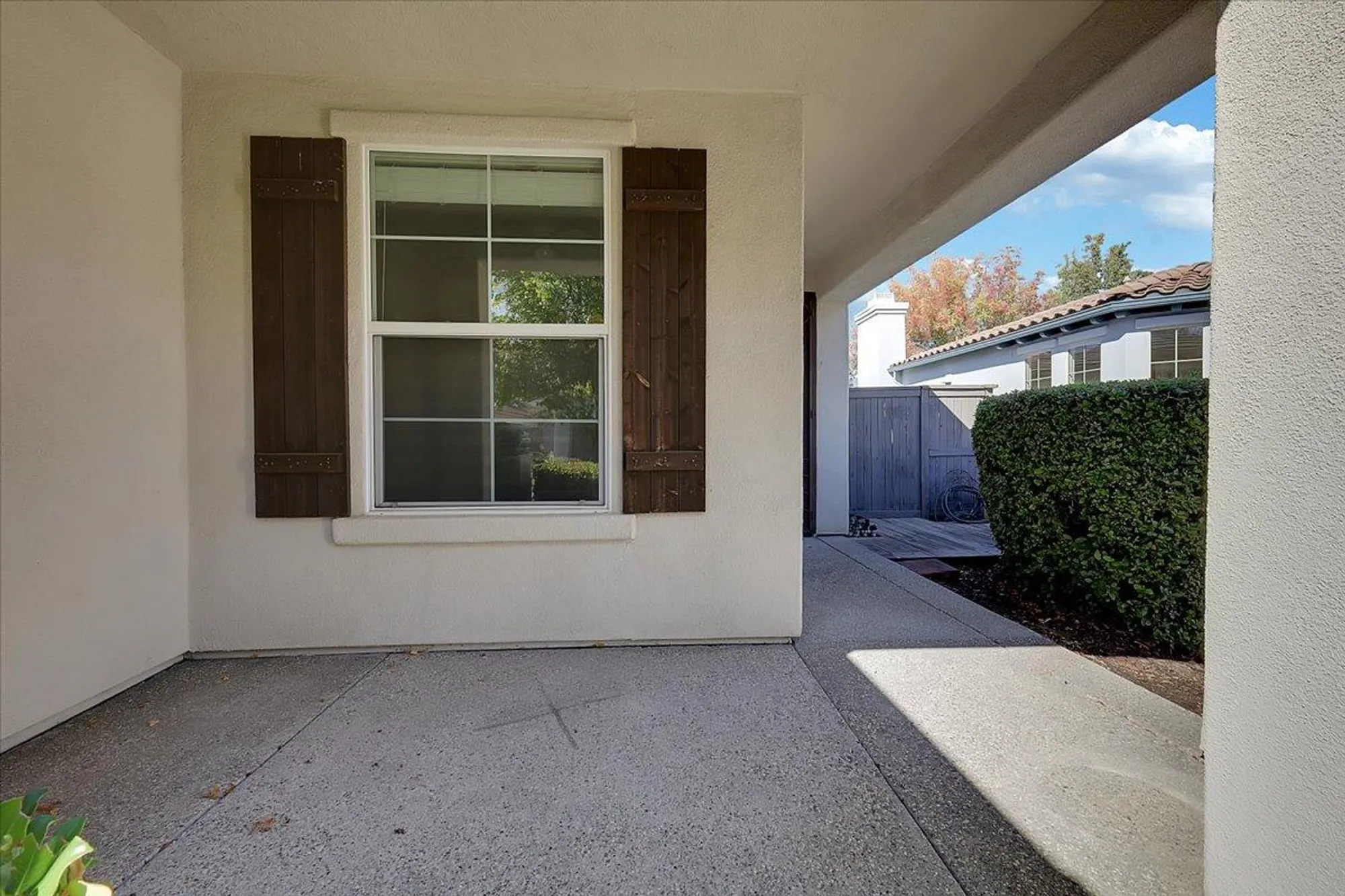 Property Slideshow image 6 of 65 | 2677 san marin ln, Sacramento, CA, 95835
