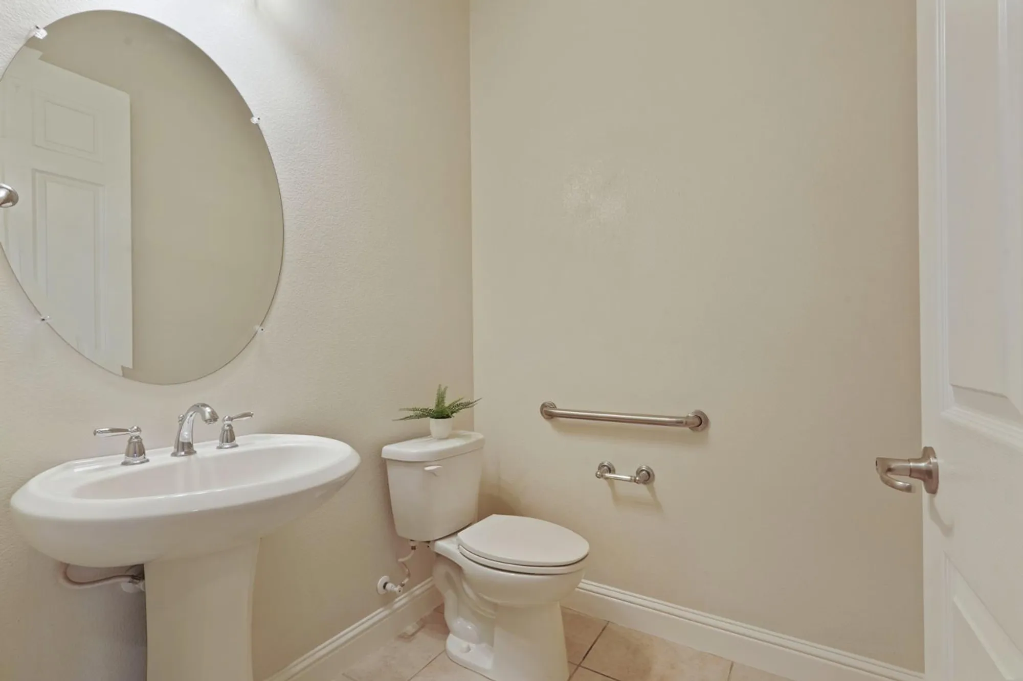 Property Slideshow image 27 of 64 | 2159 knollwood ct, Manteca, CA, 95336