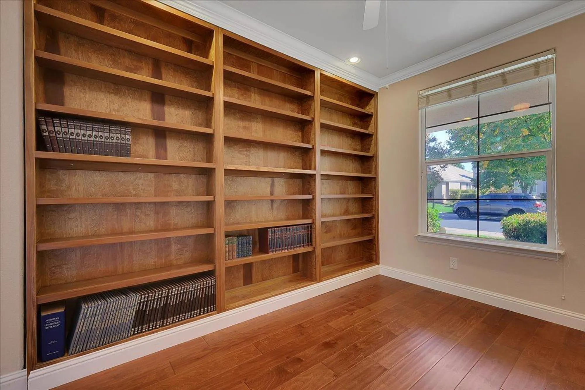 Property Slideshow image 2 of 65 | 2677 san marin ln, Sacramento, CA, 95835