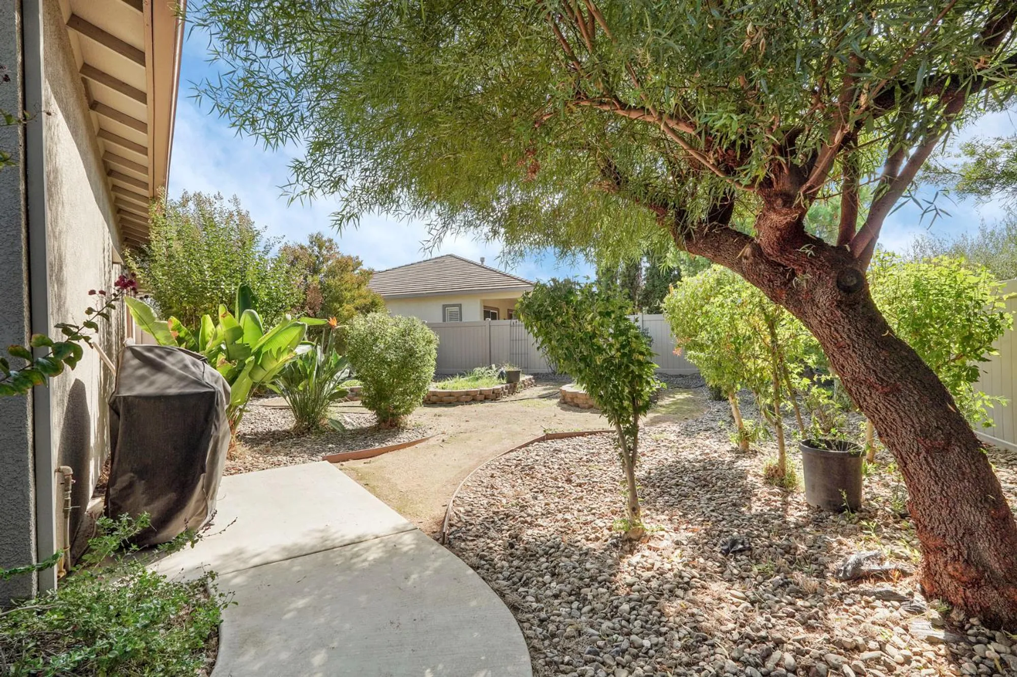 Property Slideshow image 39 of 64 | 2159 knollwood ct, Manteca, CA, 95336