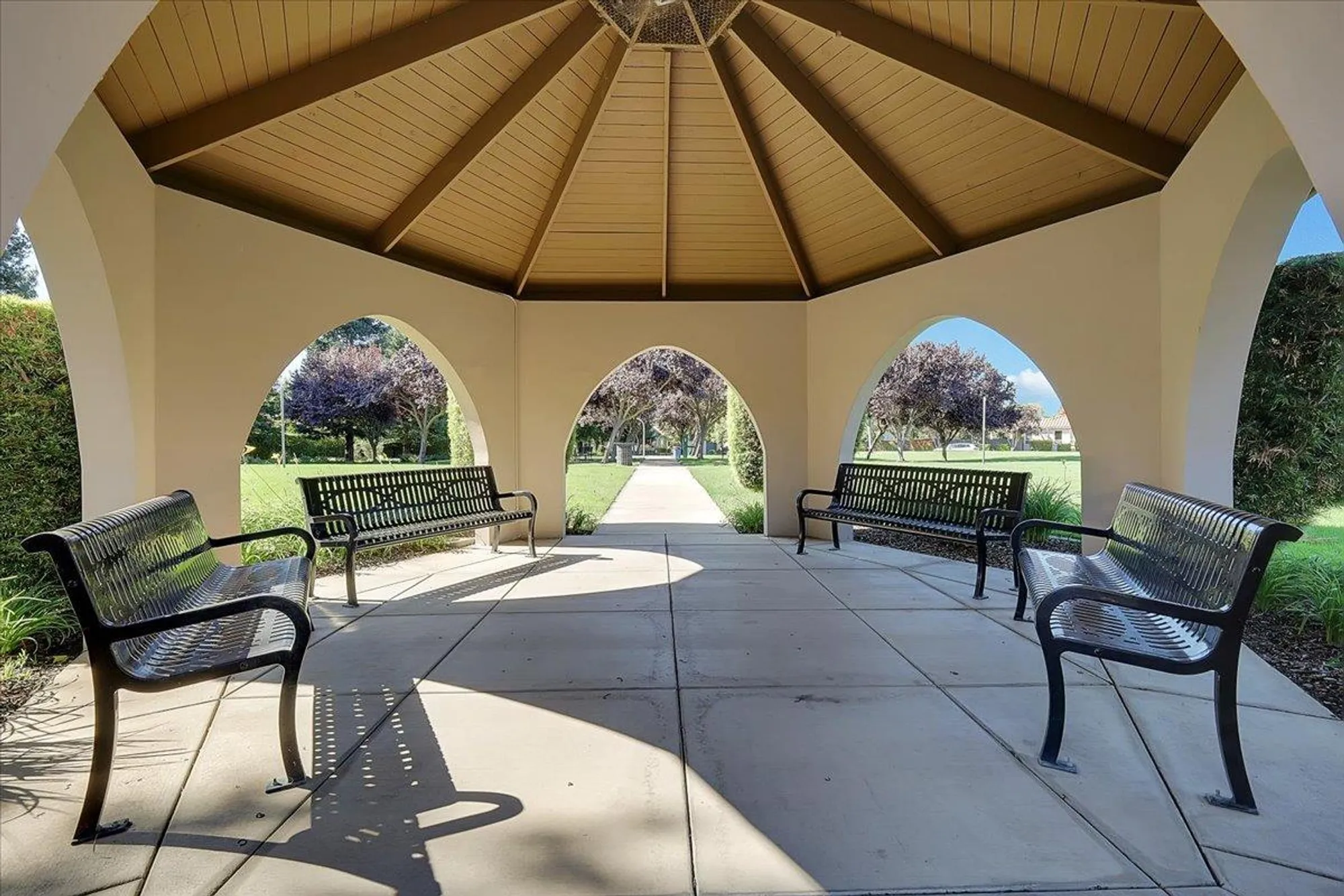 Property Slideshow image 53 of 65 | 2677 san marin ln, Sacramento, CA, 95835