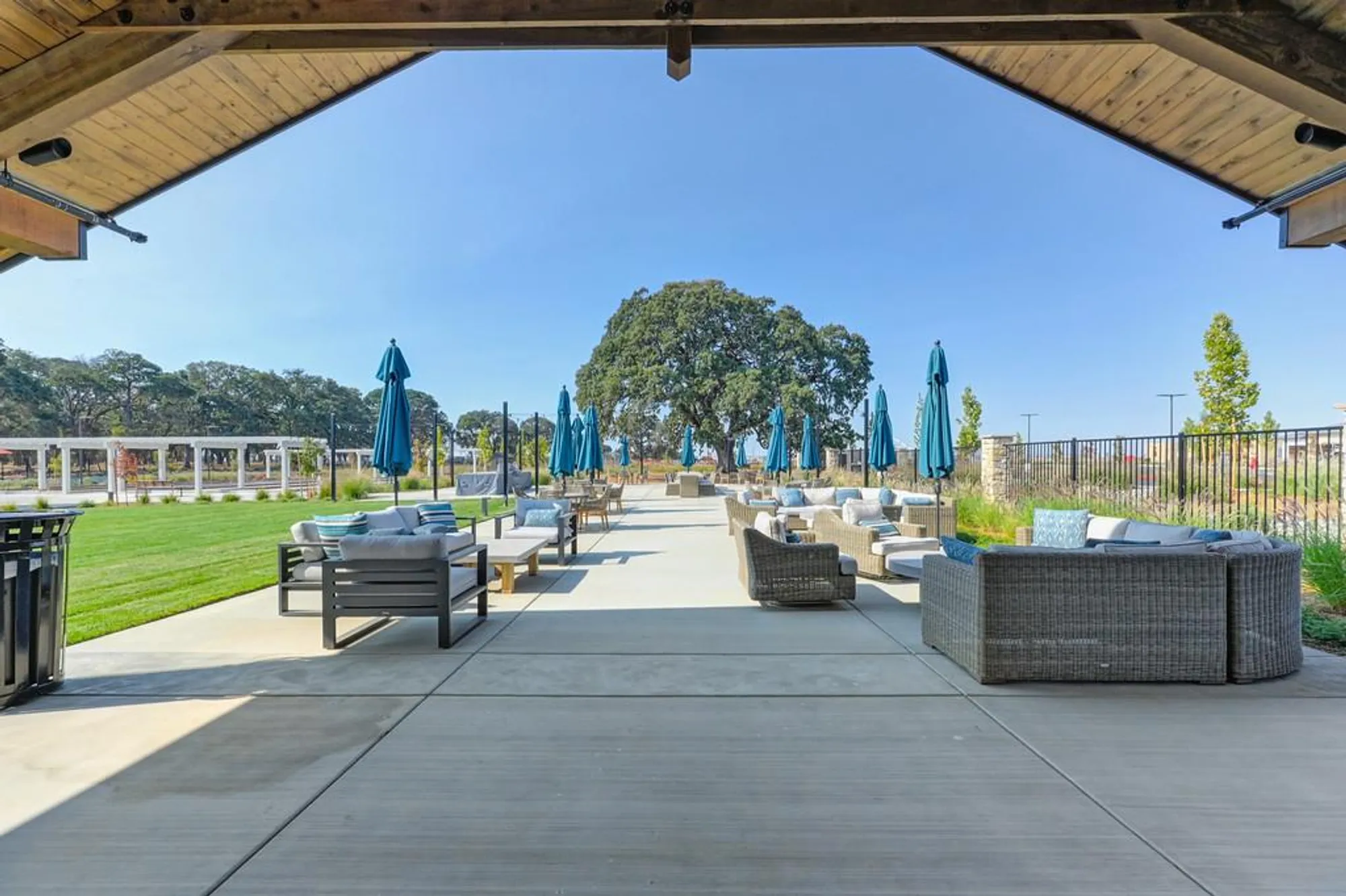 Property Slideshow image 60 of 80 | 8341 evans tree dr, Roseville, CA, 95747