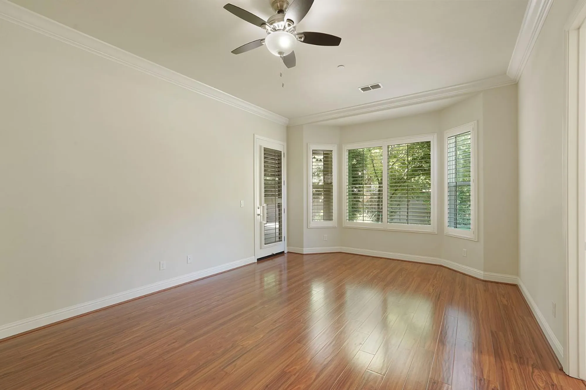 Property Slideshow image 4 of 64 | 2159 knollwood ct, Manteca, CA, 95336