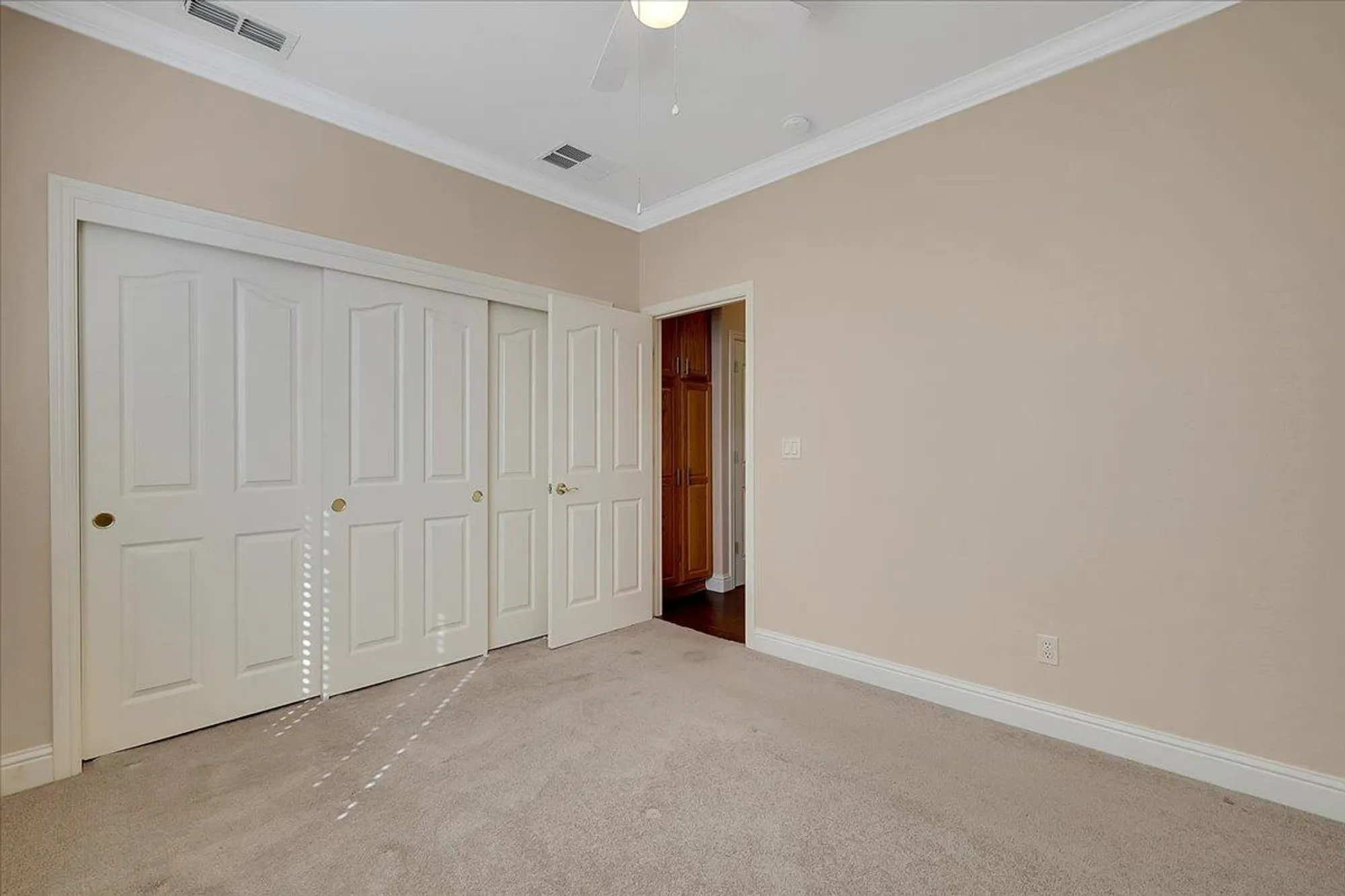 Property Slideshow image 32 of 65 | 2677 san marin ln, Sacramento, CA, 95835